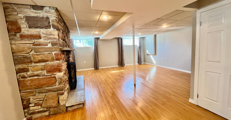 Lower-205 Talbot Crescent, Newmarket, ON, L3Y 1A4 - 2