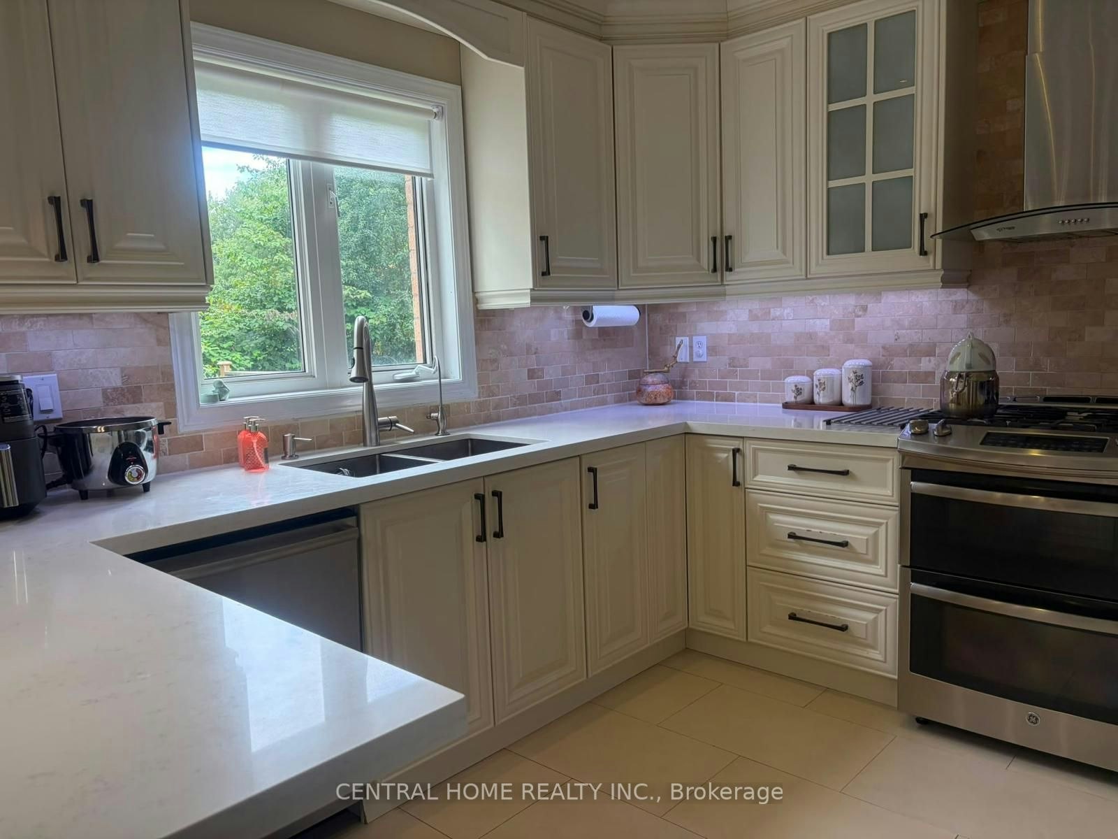 75 Bayswater Avenue, Richmond Hill, ON, L4E 4E6 - 9