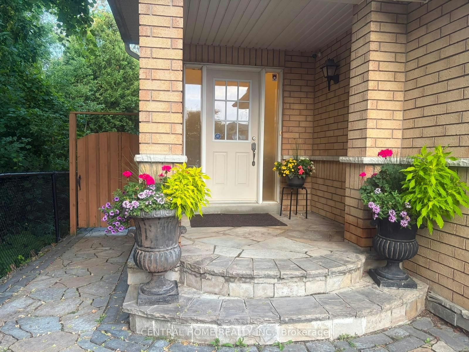75 Bayswater Avenue, Richmond Hill, ON, L4E 4E6 - 2