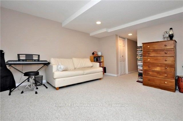 48 Widdifield Avenue, Newmarket, ON, L3X 1Z4 - 13
