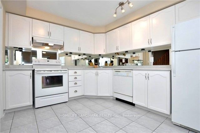 48 Widdifield Avenue, Newmarket, ON, L3X 1Z4 - 6