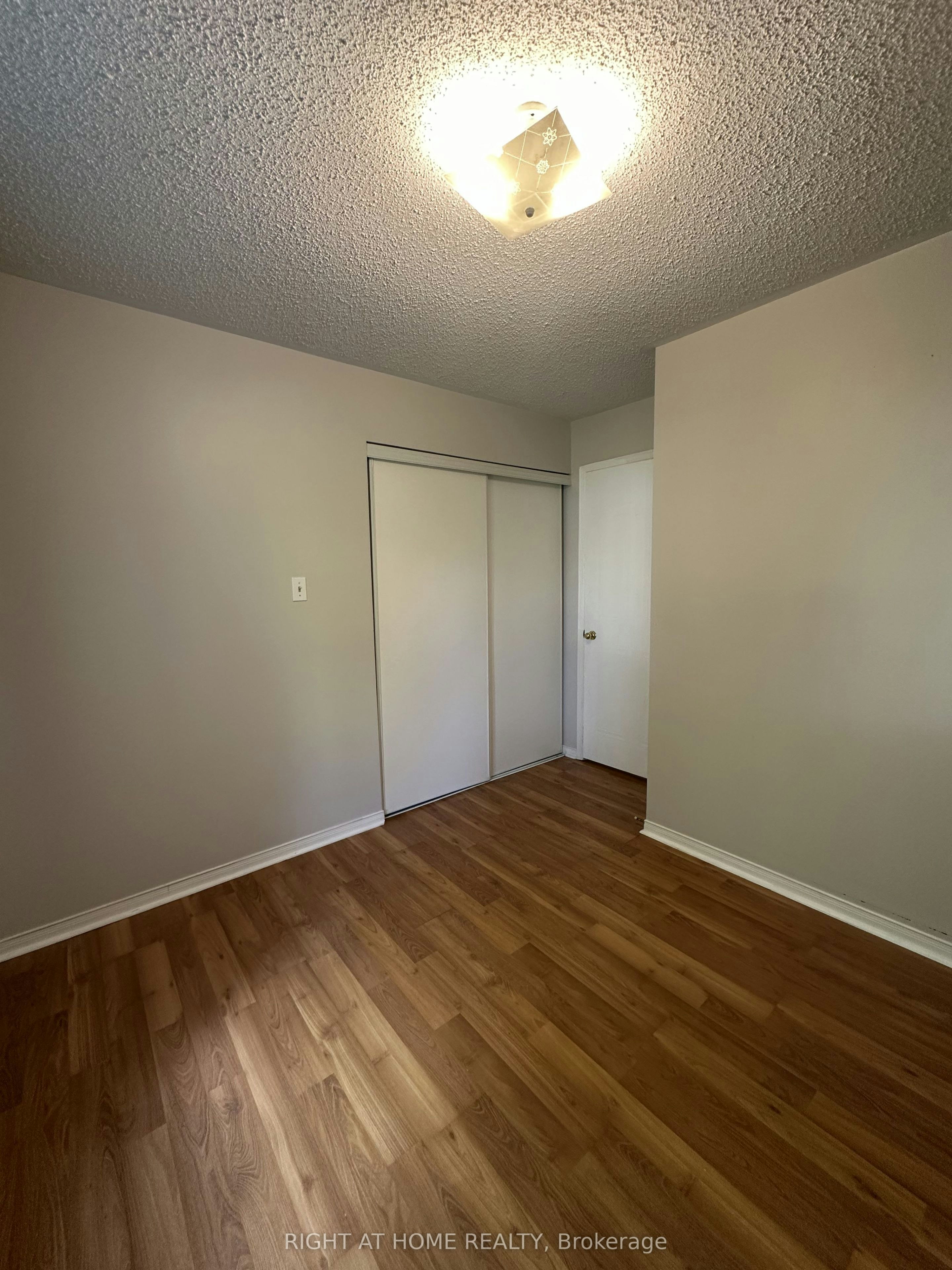 106-247 King Street, New Tecumseth, ON, L9R 1N4 - 14