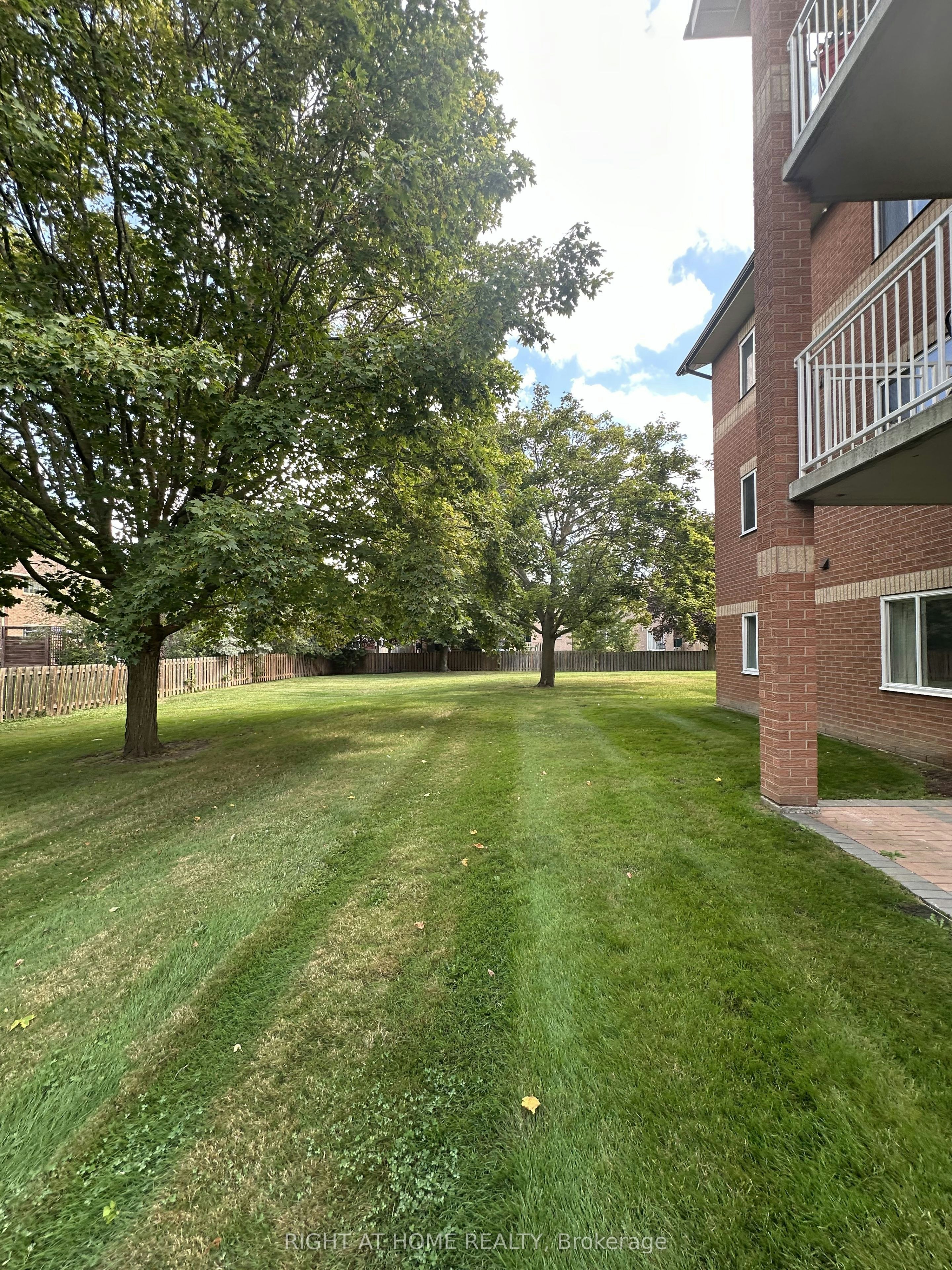 106-247 King Street, New Tecumseth, ON, L9R 1N4 - 34