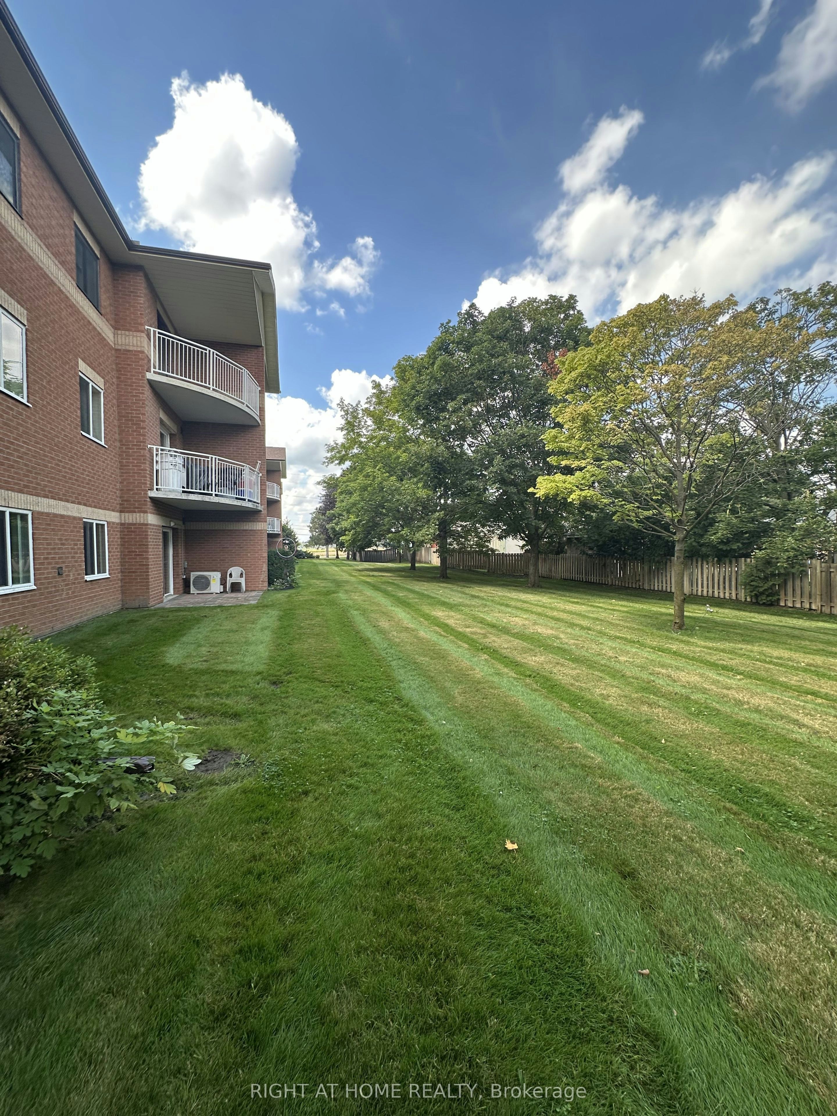 106-247 King Street, New Tecumseth, ON, L9R 1N4 - 35