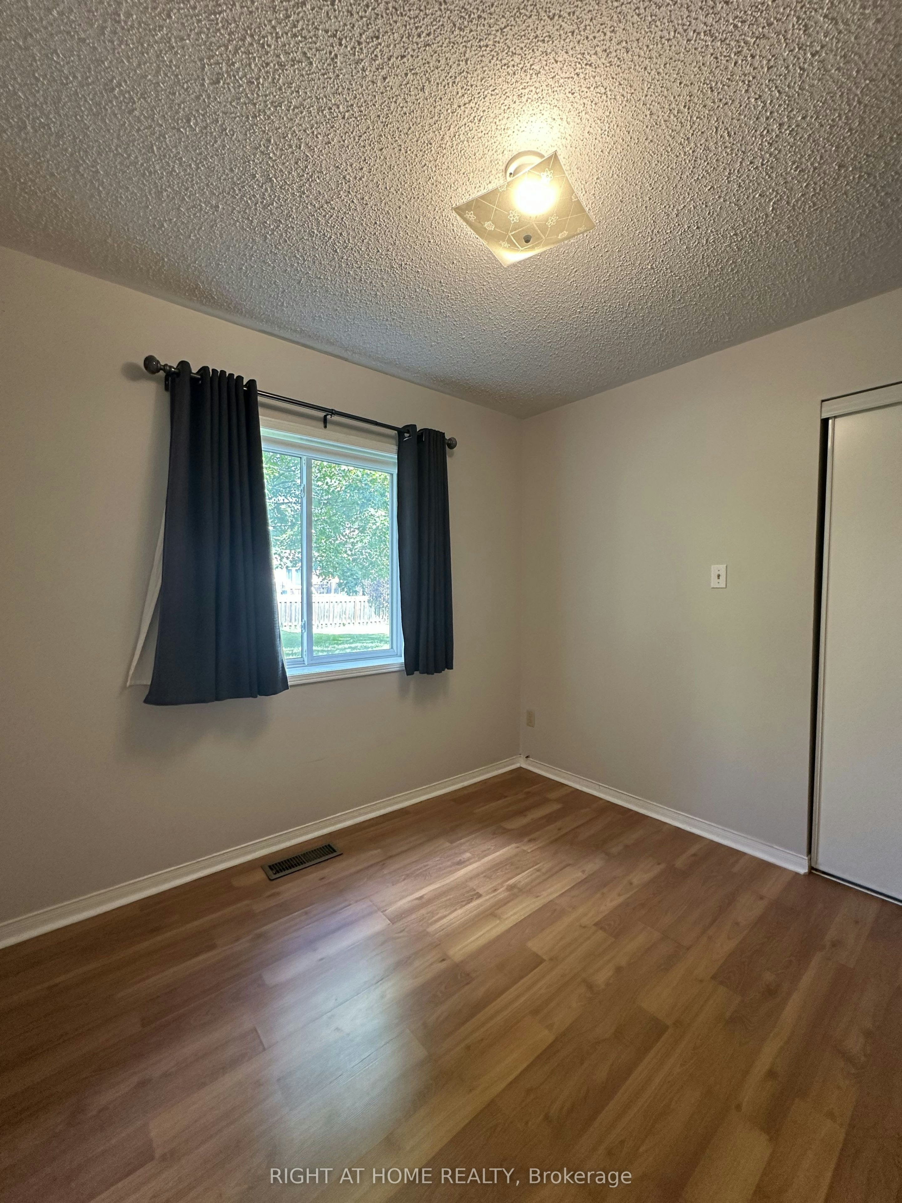 106-247 King Street, New Tecumseth, ON, L9R 1N4 - 15
