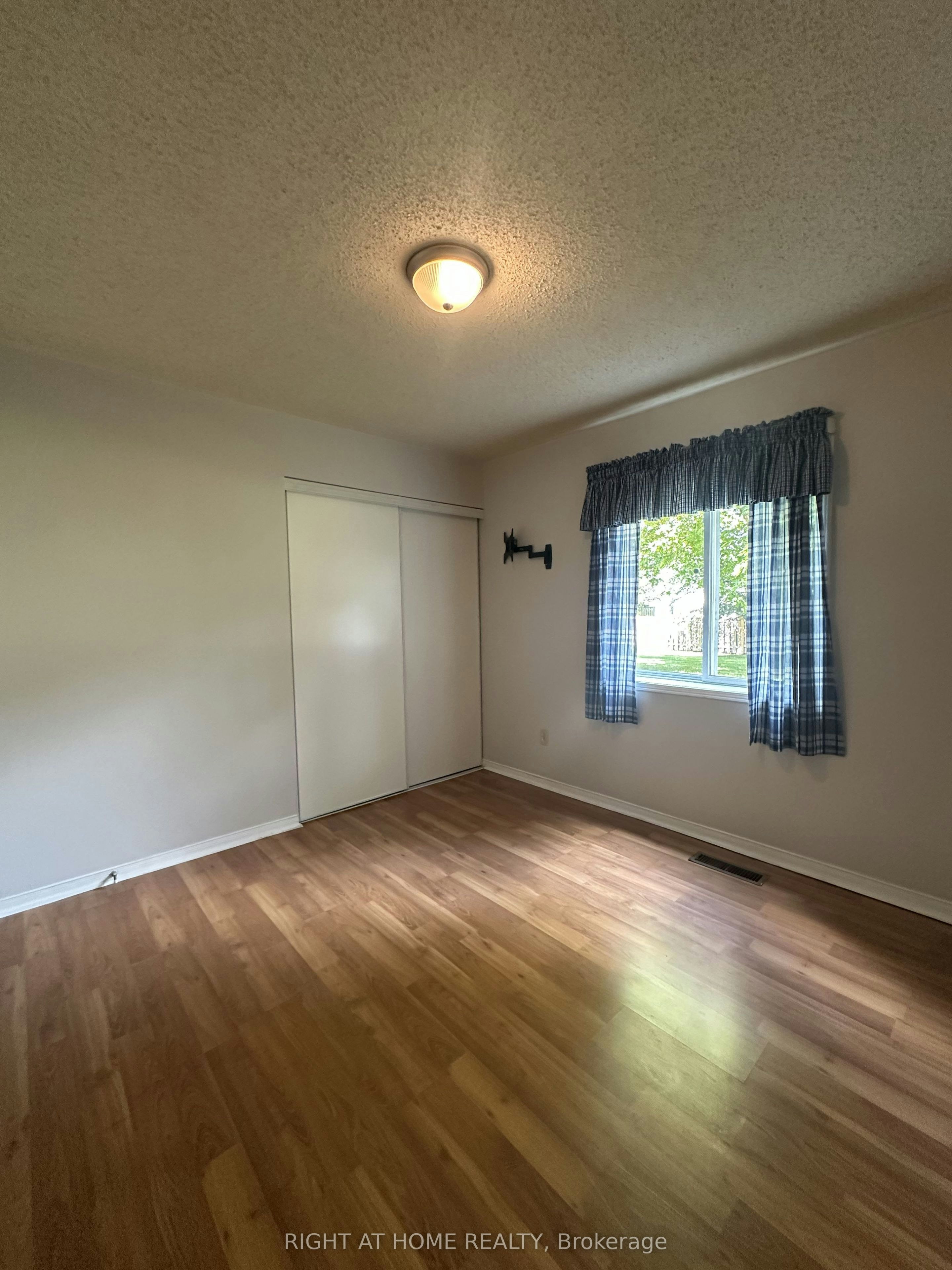106-247 King Street, New Tecumseth, ON, L9R 1N4 - 17