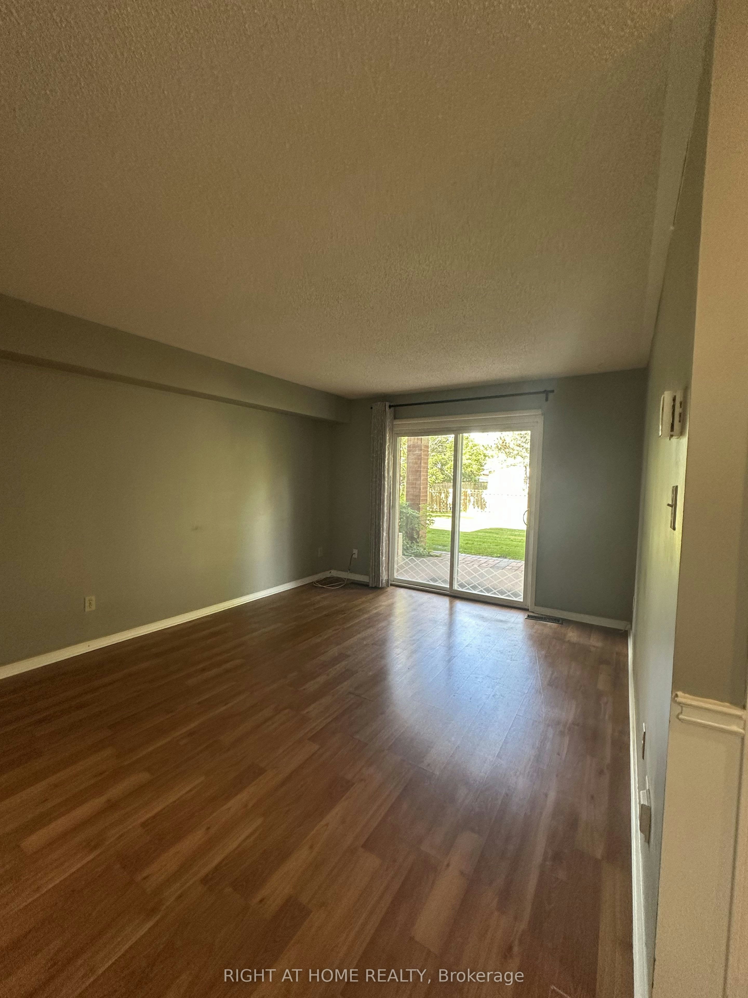 106-247 King Street, New Tecumseth, ON, L9R 1N4 - 24