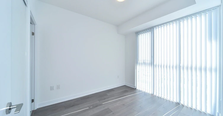 909-10 Honeycrisp Crescent, Vaughan, ON, L4K 0M7 - 29