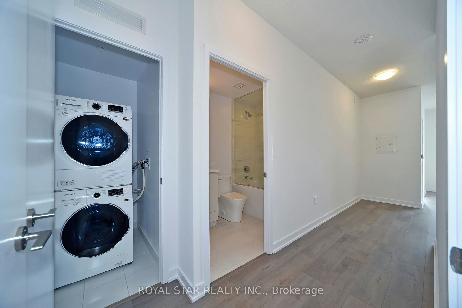 909-10 Honeycrisp Crescent, Vaughan, ON, L4K 0M7 - 10