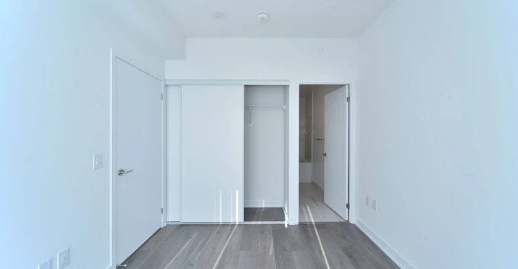 909-10 Honeycrisp Crescent, Vaughan, ON, L4K 0M7 - 30