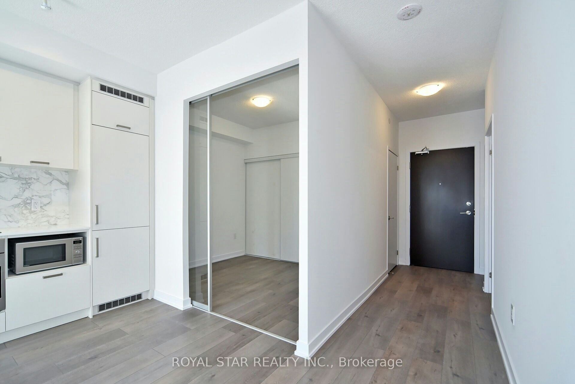 909-10 Honeycrisp Crescent, Vaughan, ON, L4K 0M7 - 15