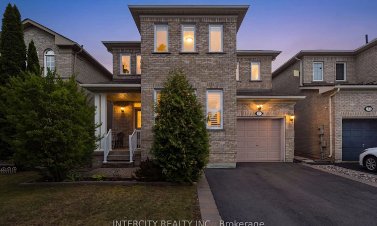37 Redfinch Crescent