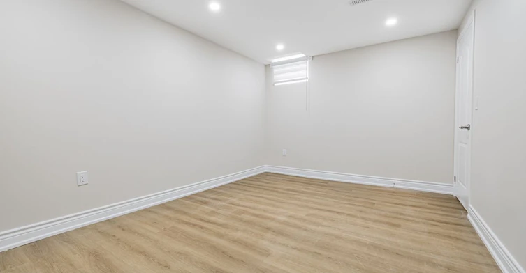103 Beverley Glen Boulevard, Vaughan, ON, L4J 7V2 - 9