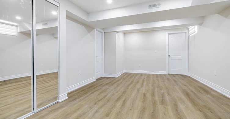 103 Beverley Glen Boulevard, Vaughan, ON, L4J 7V2 - 5