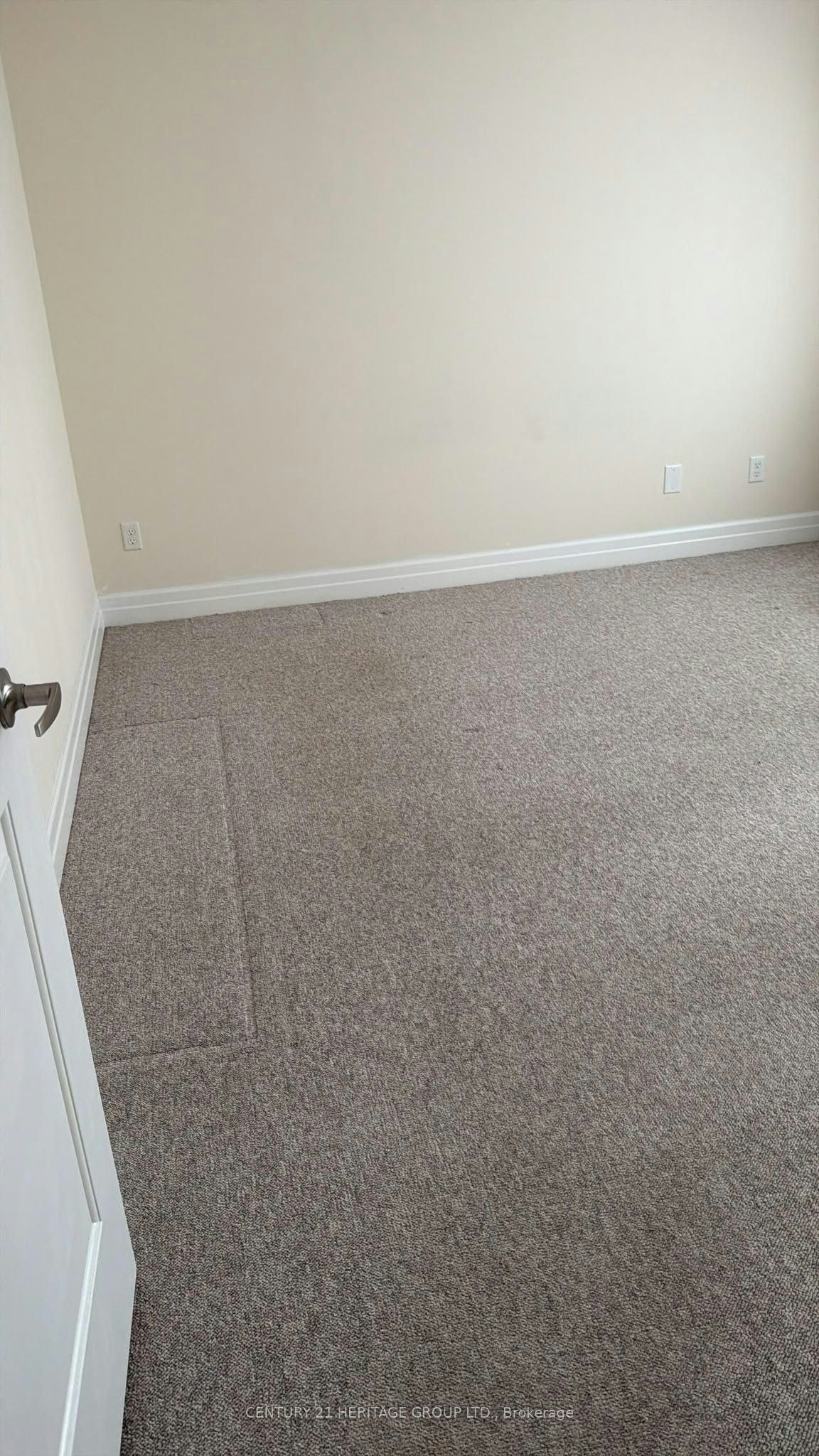 11 Fred Mason Street, Georgina, ON, L4P 0B2 - 9
