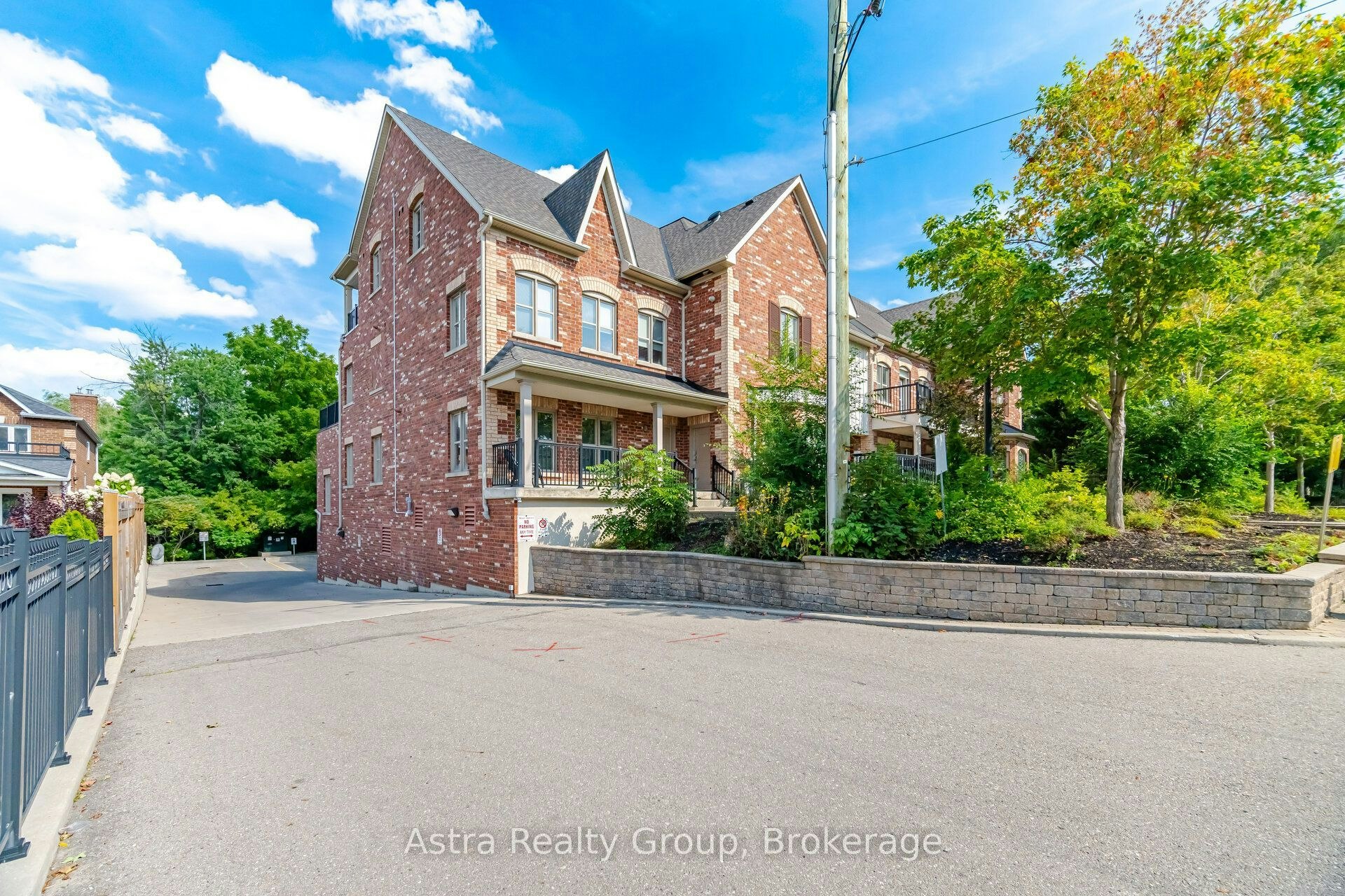 106-9589 Keele Street, Vaughan, ON, L6A 5M1