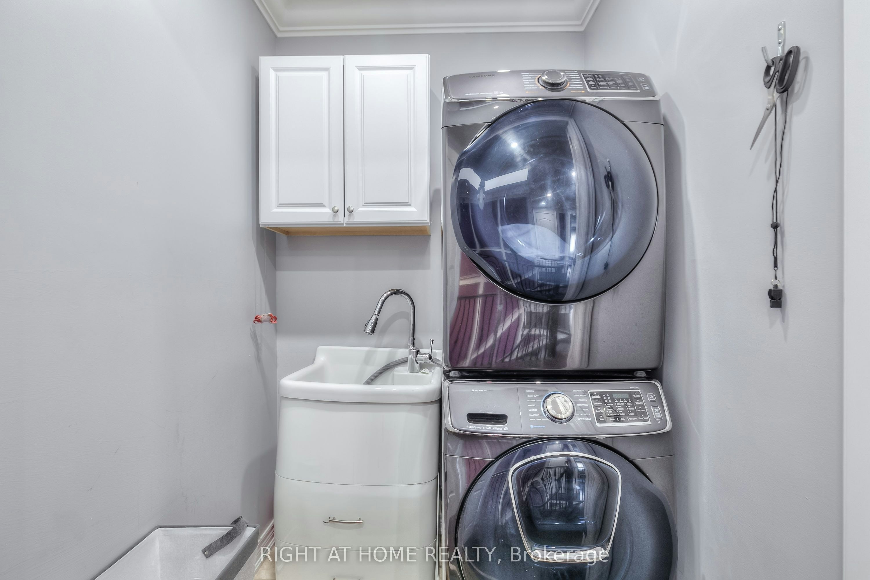 26 Little Natalie Court, Vaughan, ON, L6A 0J1 - 11
