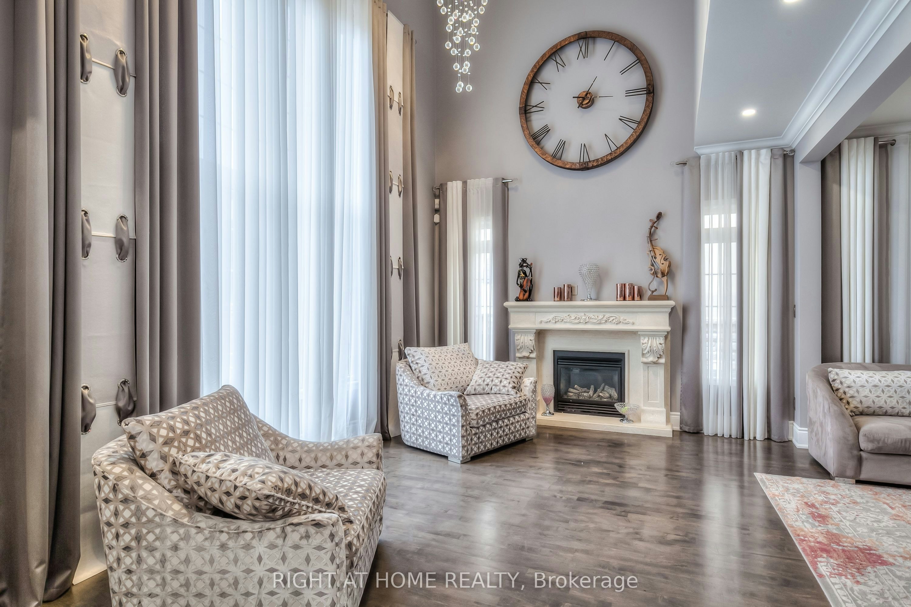 26 Little Natalie Court, Vaughan, ON, L6A 0J1 - 2