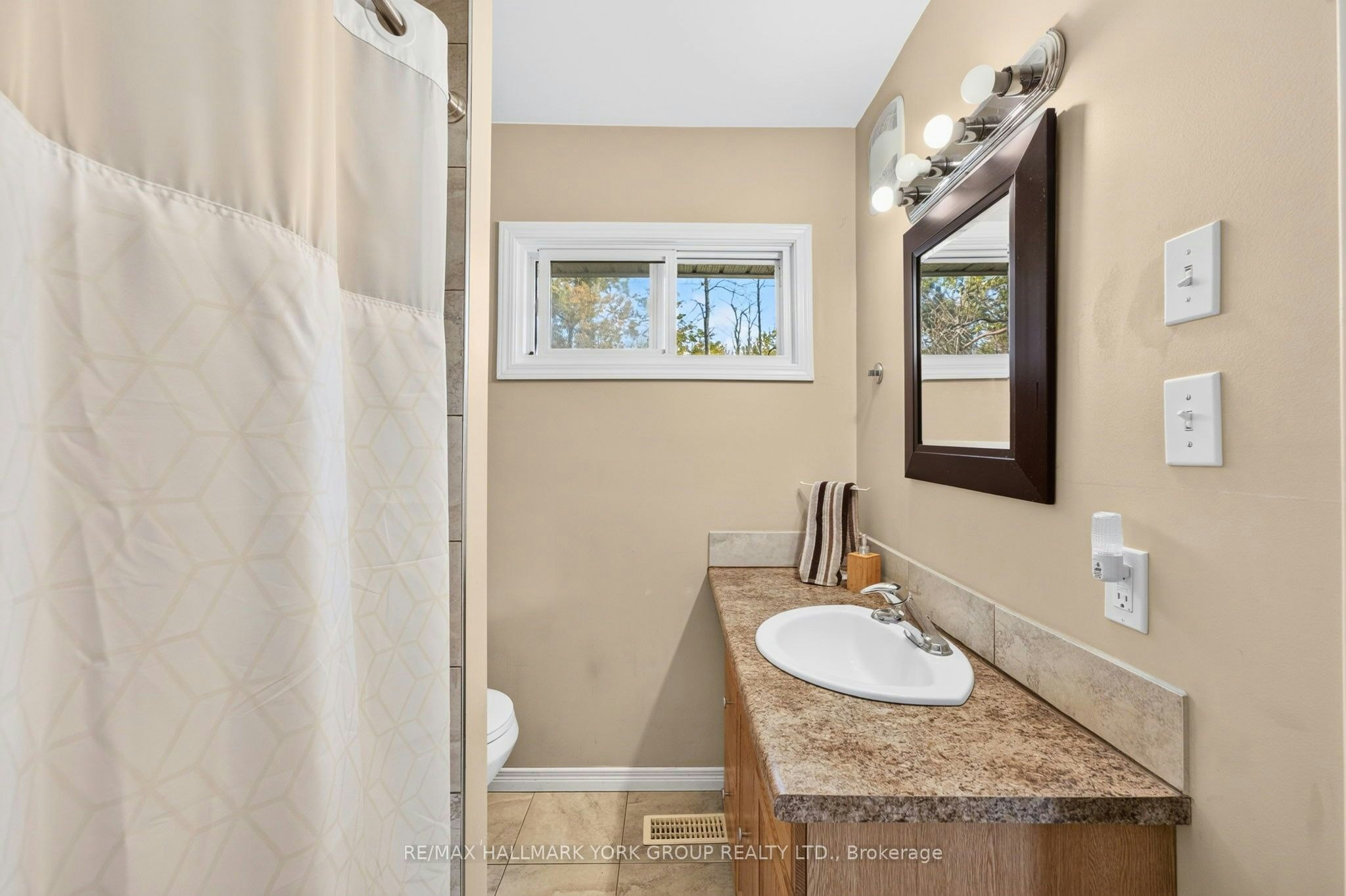 815 Lagoon Drive, Georgina, ON, L0E 1S0 - 20