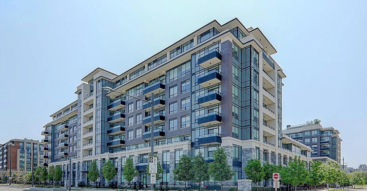 321-25 Water Walk Drive, Markham, ON, L6G 0G3