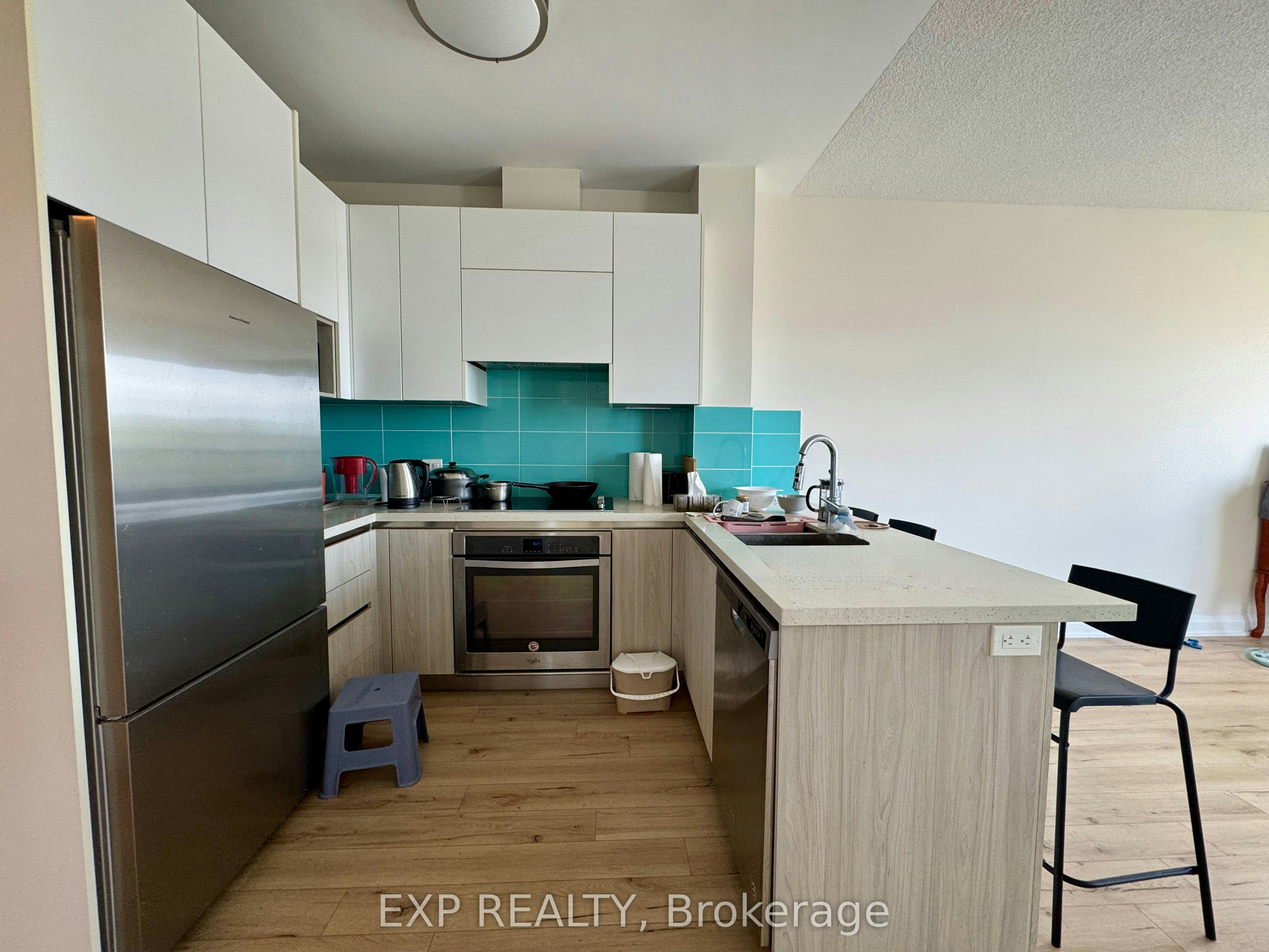 321-25 Water Walk Drive, Markham, ON, L6G 0G3 - 4