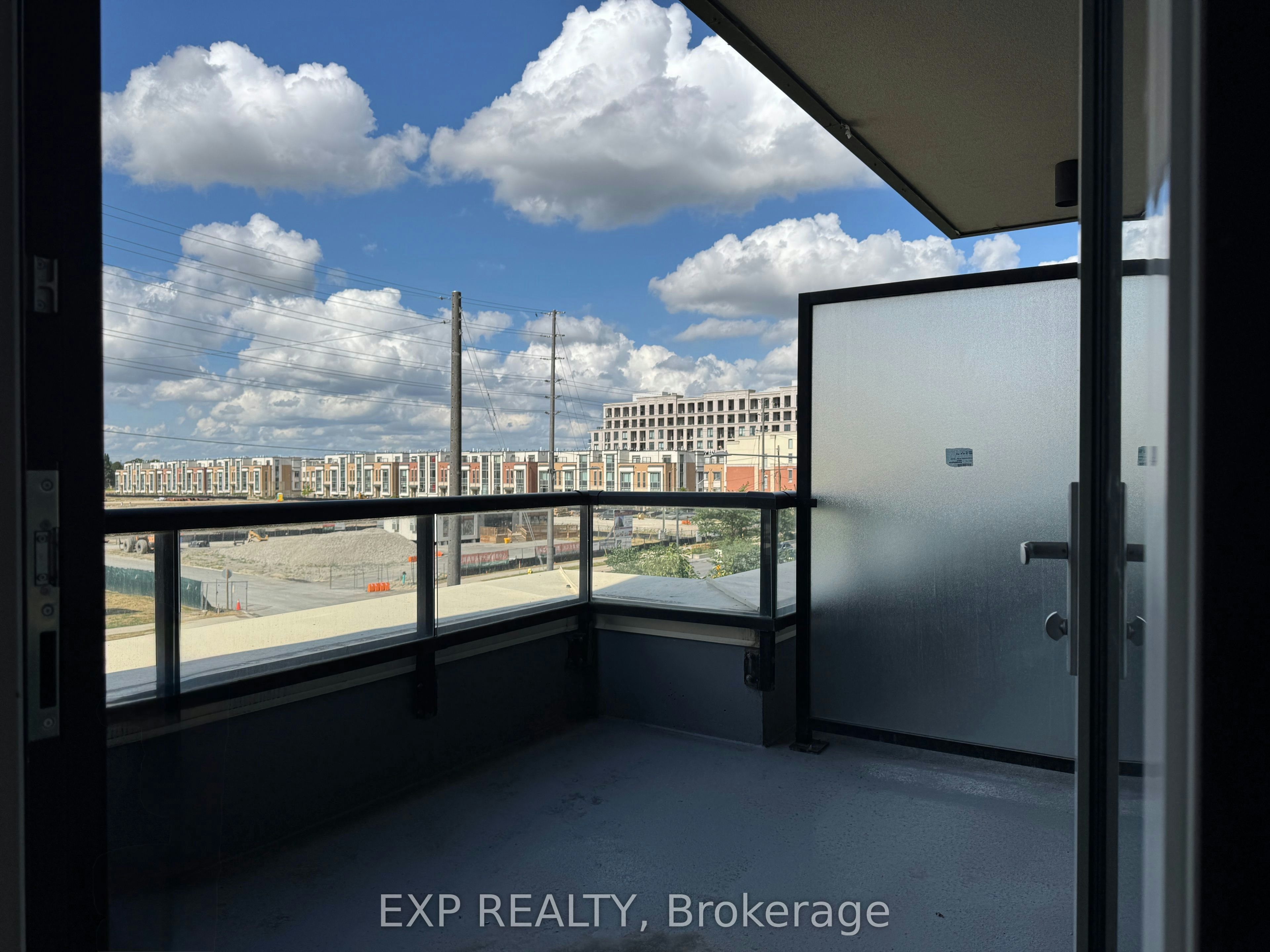 321-25 Water Walk Drive, Markham, ON, L6G 0G3 - 11
