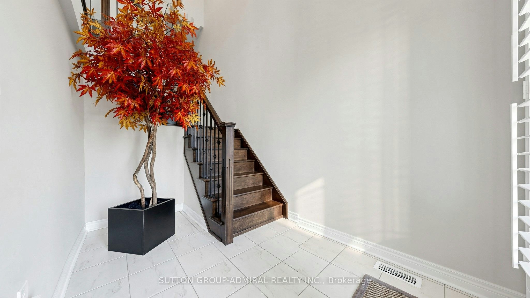 109 Laskin Drive, Vaughan, ON, L6A 5A4 - 4