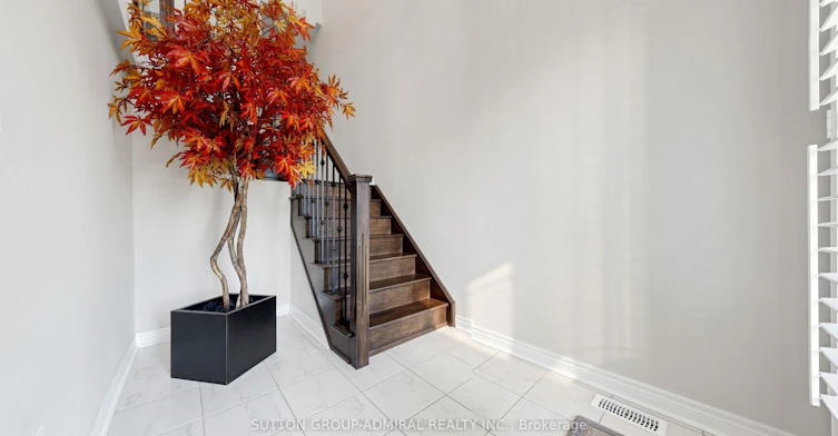 109 Laskin Drive, Vaughan, ON, L6A 5A4 - 4