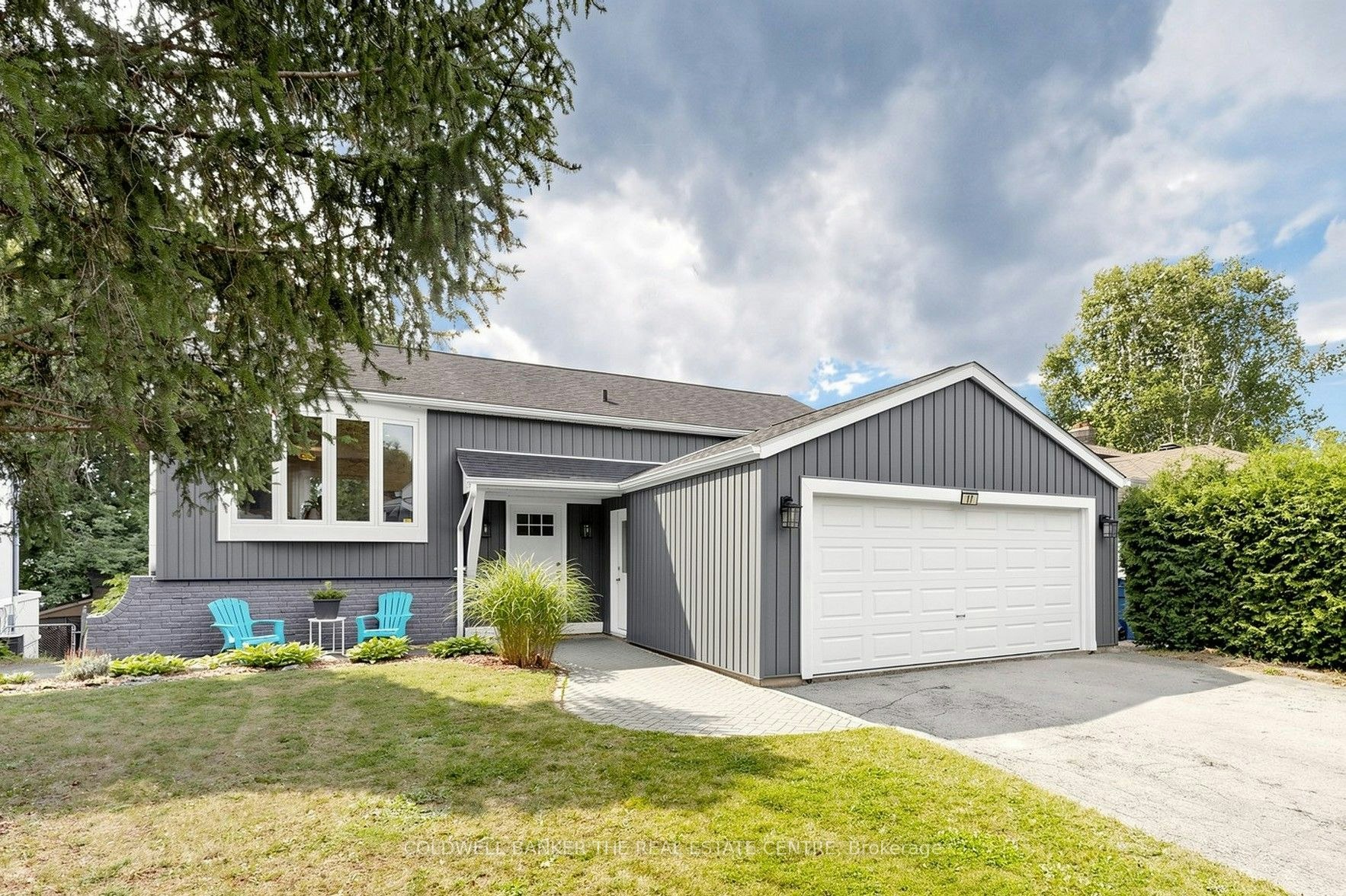 17 Blackstone Court, East Gwillimbury, ON, L9N 1C2