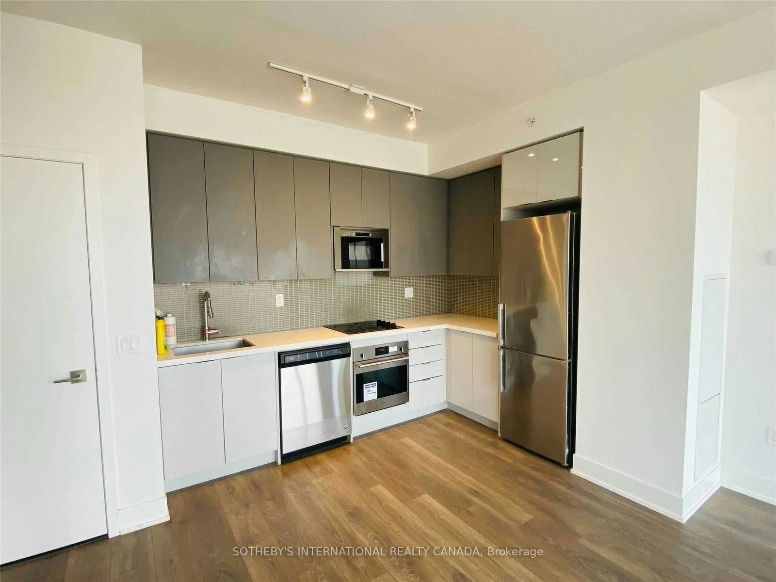 2916 Hwy 7 N/A, Vaughan, ON, L4K 0K6