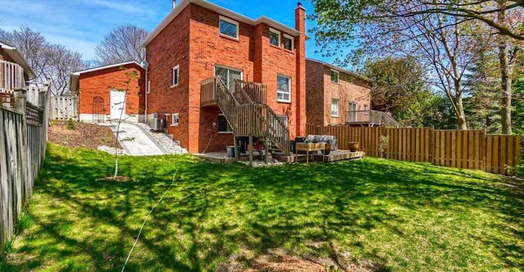 19 Chadburn Crescent, Aurora, ON, L4G 4V6 - 9