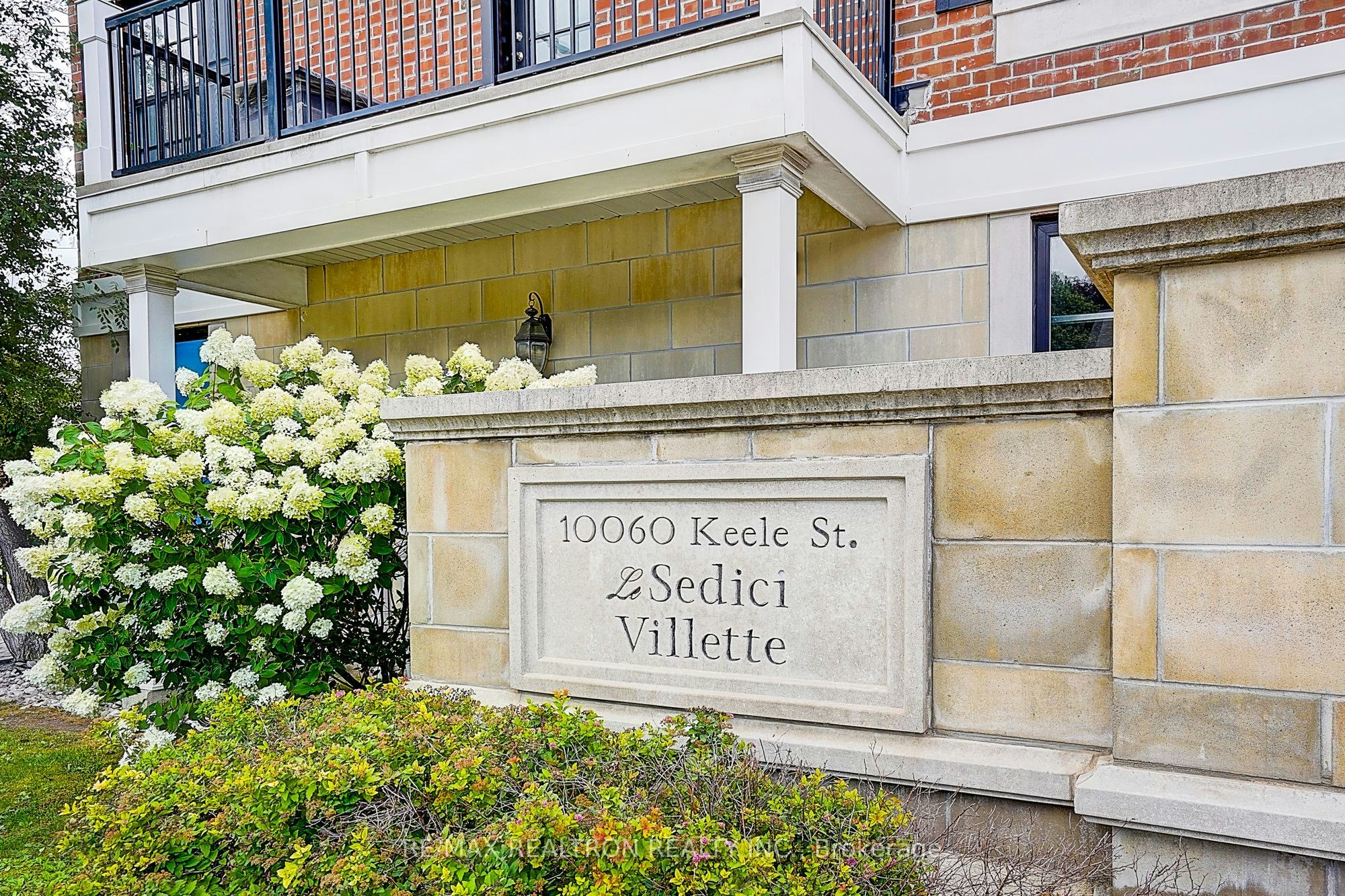 11-10060 Keele Street, Vaughan, ON, L6A 4V6