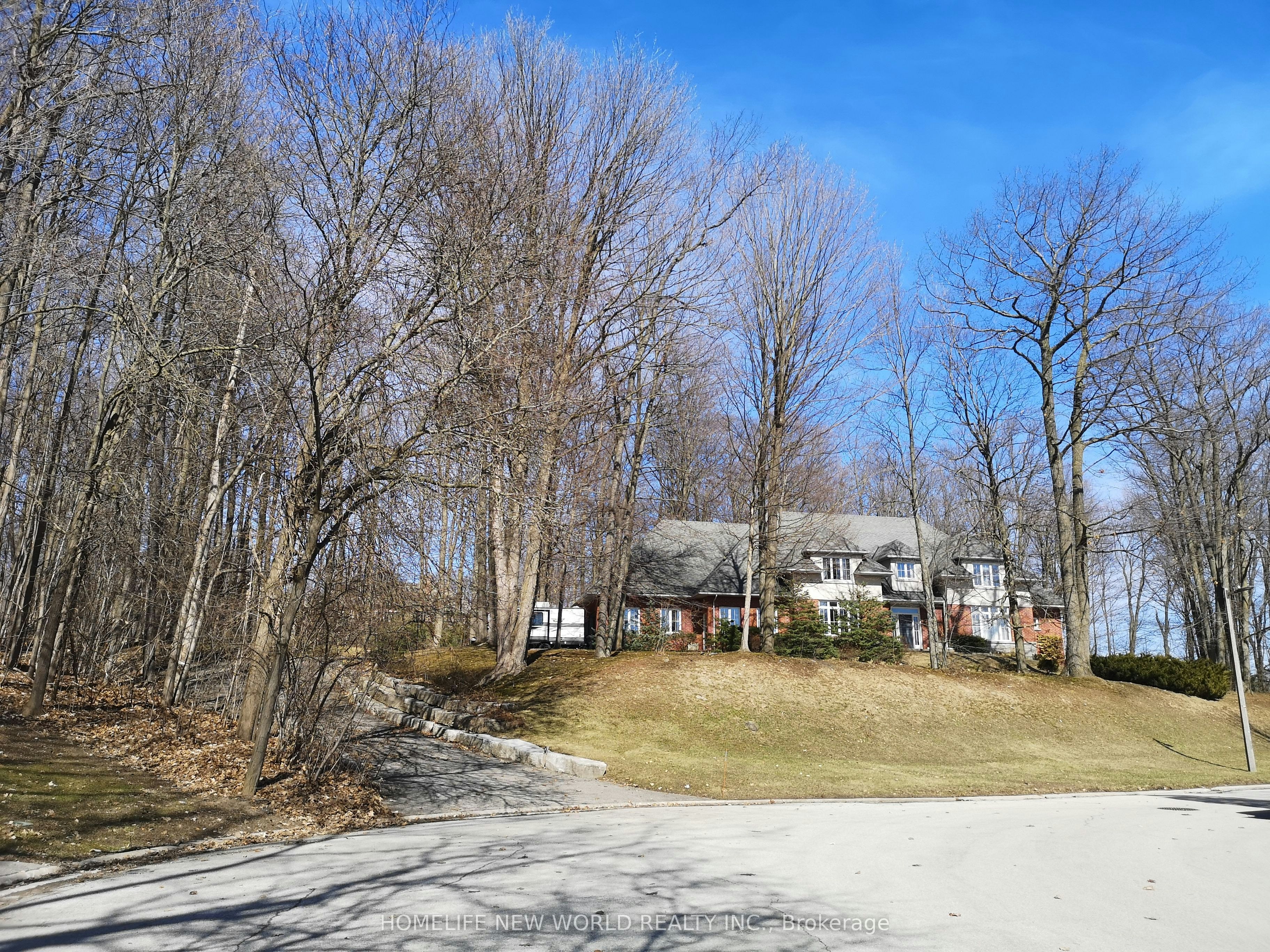 36 Country Heights Drive, Richmond Hill, ON, L4E 3M8 - 4