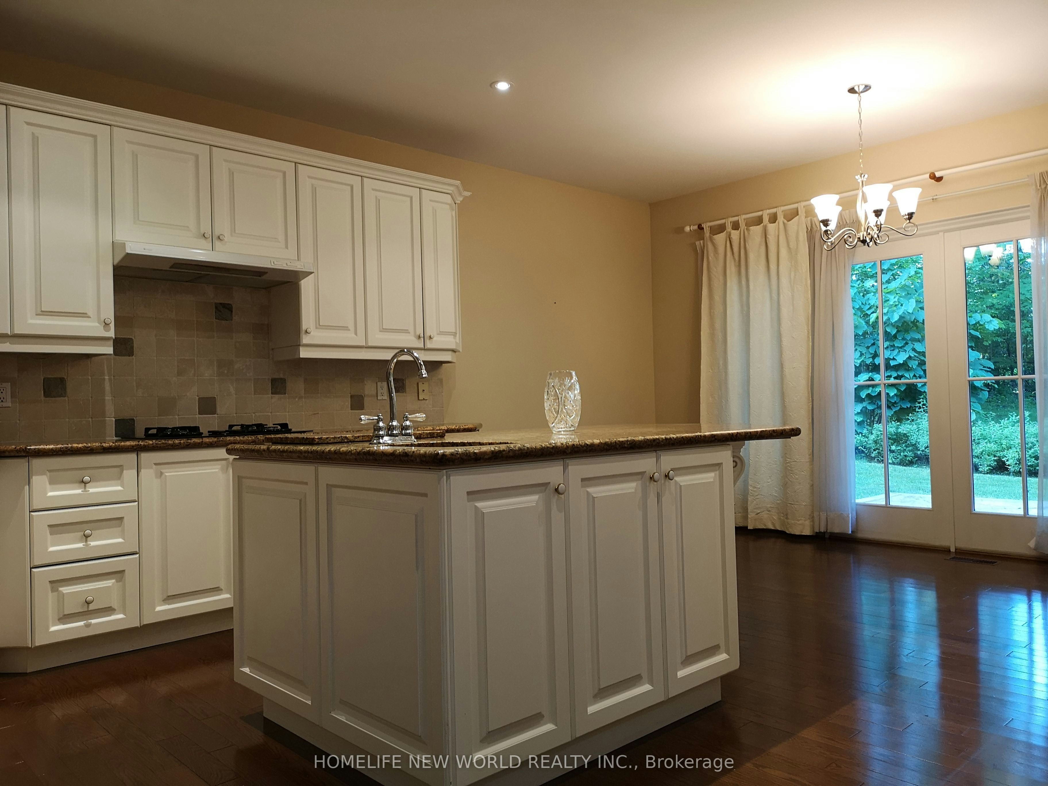 36 Country Heights Drive, Richmond Hill, ON, L4E 3M8 - 5