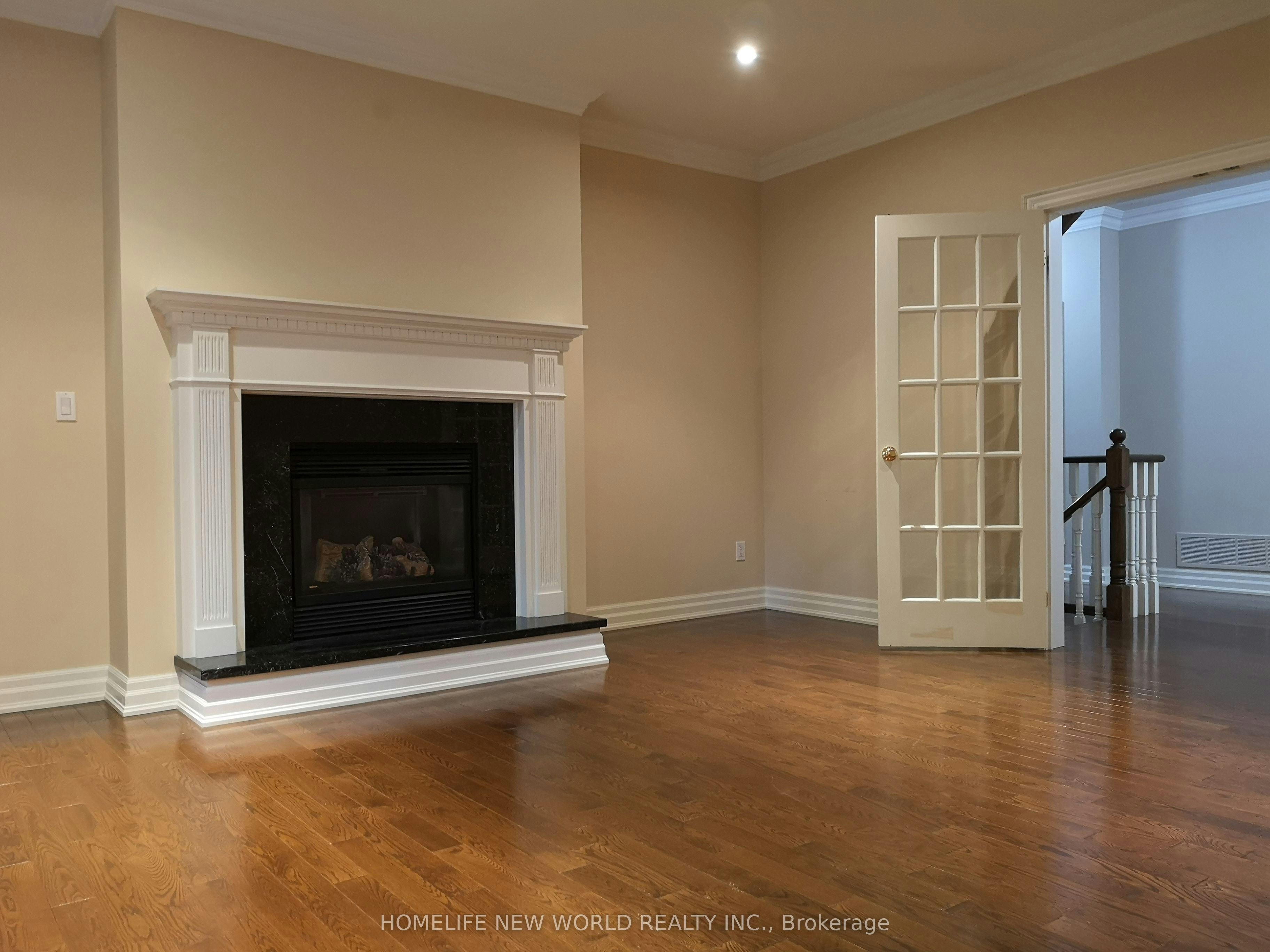 36 Country Heights Drive, Richmond Hill, ON, L4E 3M8 - 6