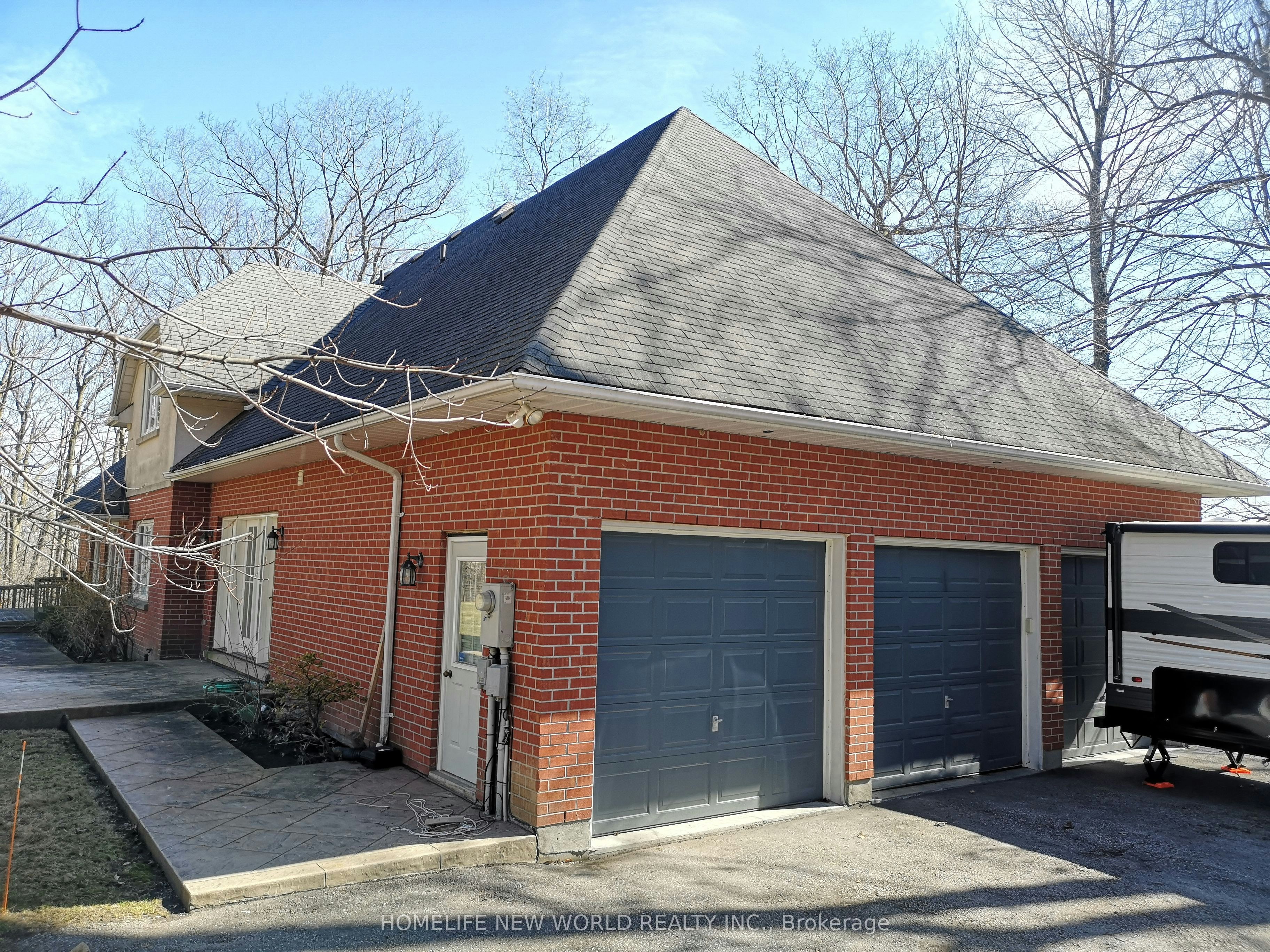 36 Country Heights Drive, Richmond Hill, ON, L4E 3M8 - 3