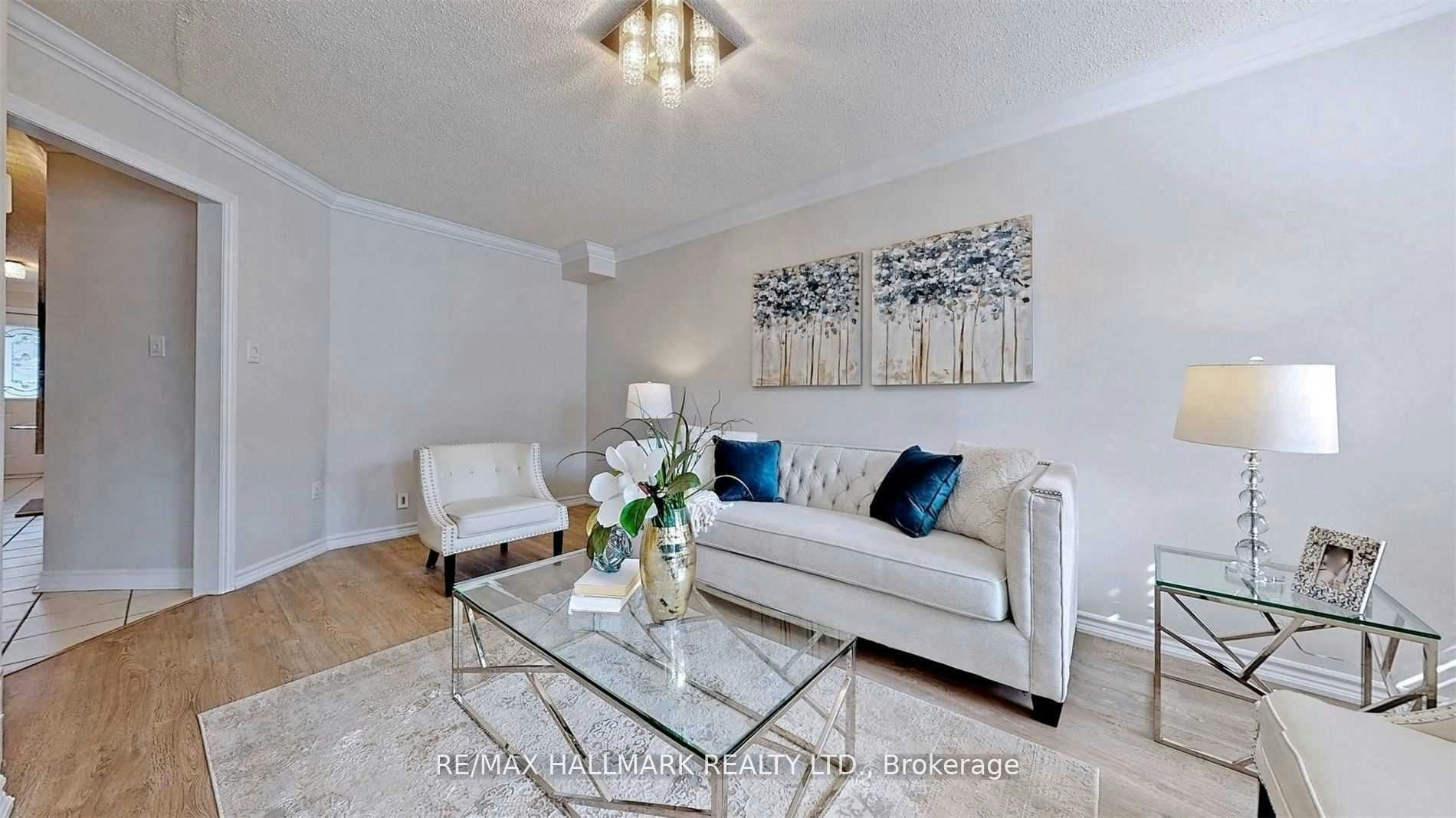77 Silverdart Crescent, Richmond Hill, ON, L4E 3T8 - 3