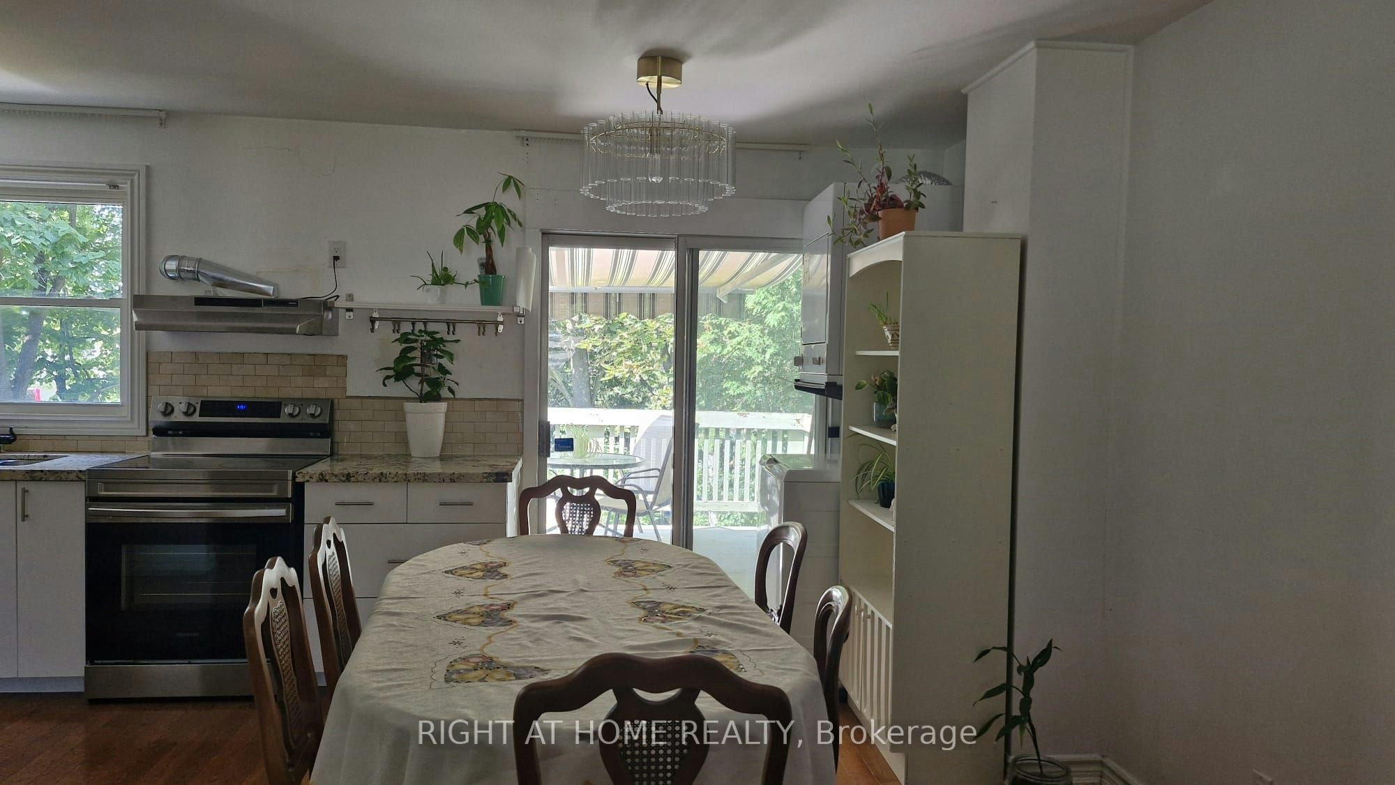 Upper-278 Waratah Avenue, Newmarket, ON, L3Y 5J2 - 6