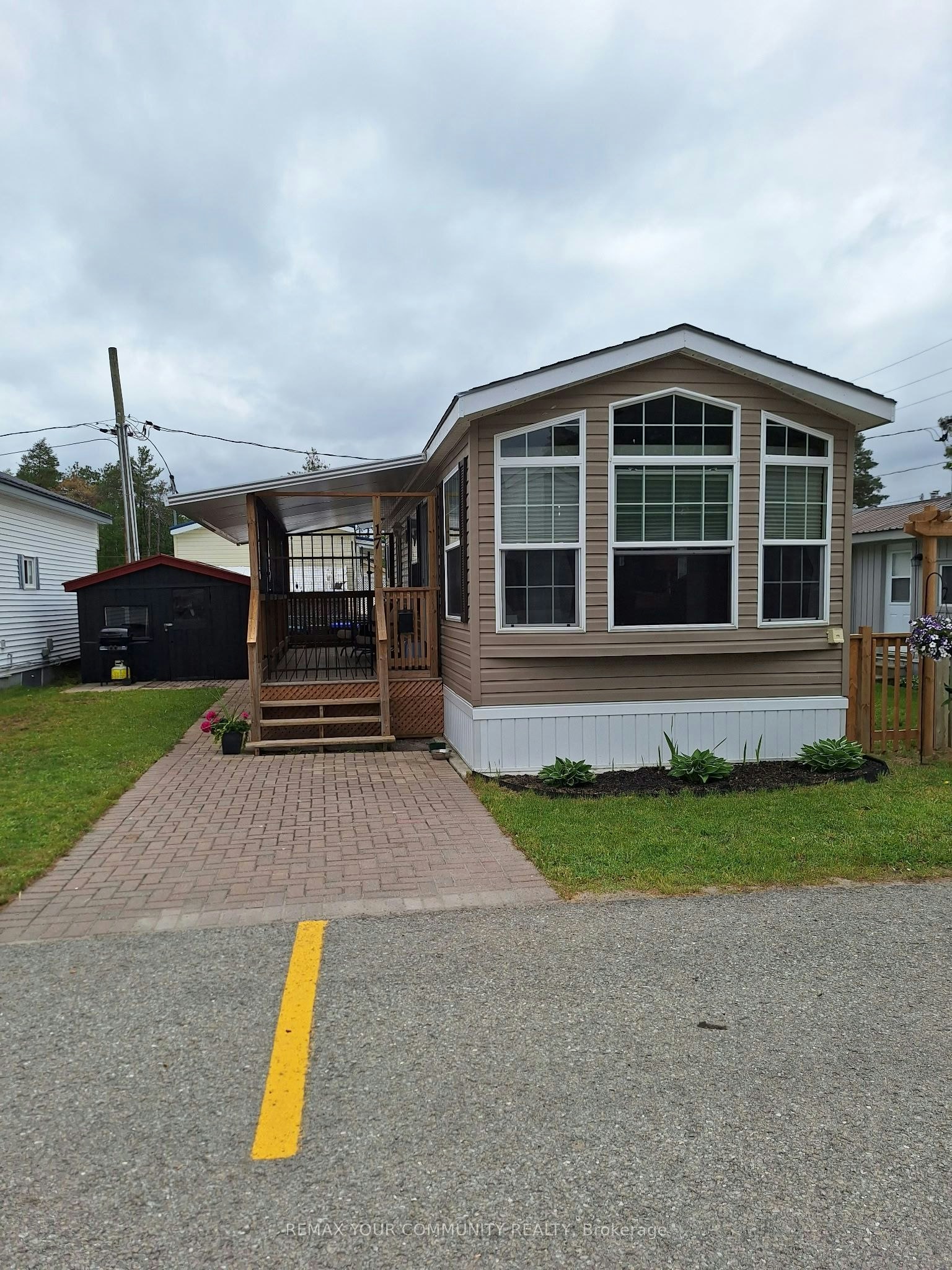 17 Second Street, Essa, ON, L0M 1B3