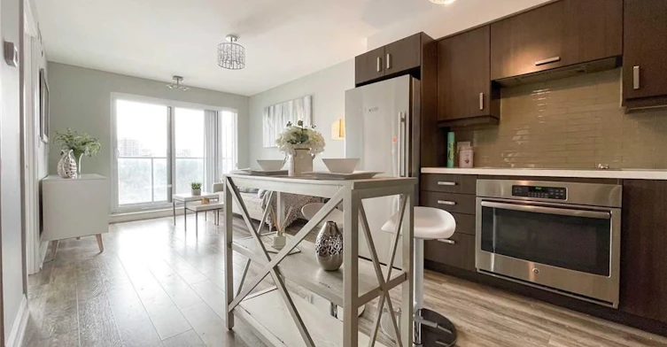 718-18 Uptown Drive, Markham, ON, L3R 5M5 - 3