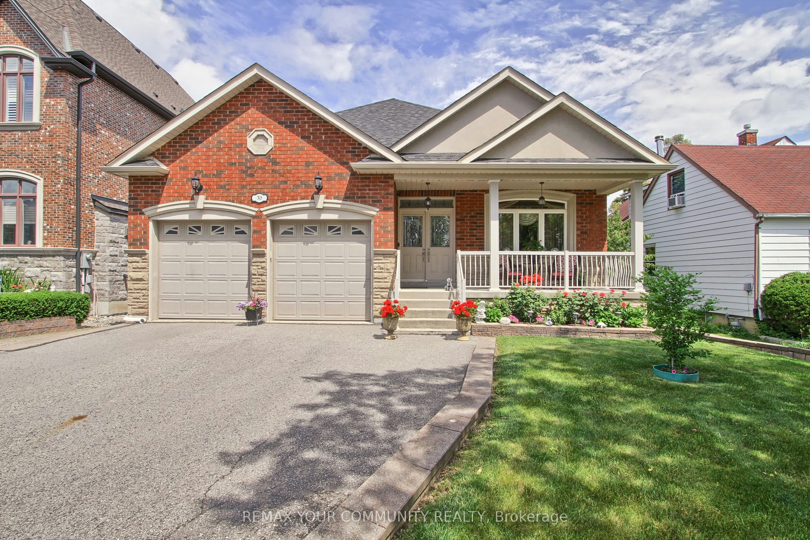 30 Elm Grove Avenue, Richmond Hill, ON, L4E 2T1