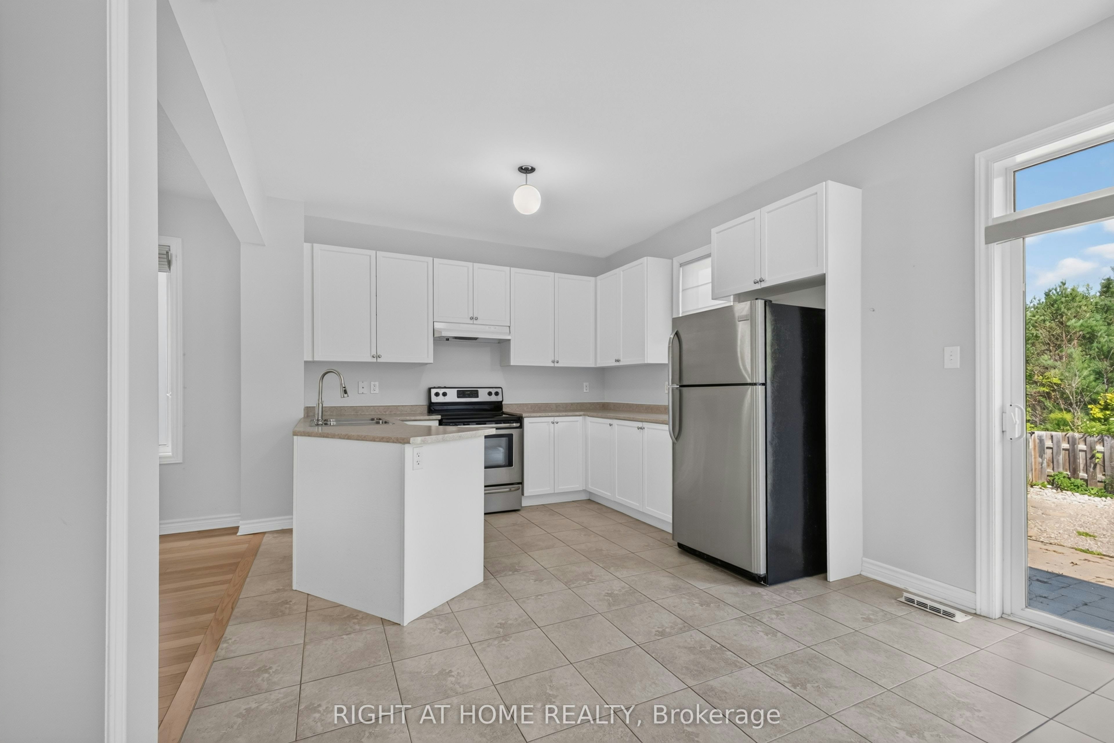 78 Blanchard Crescent, Essa, ON, L3W 0M9 - 18