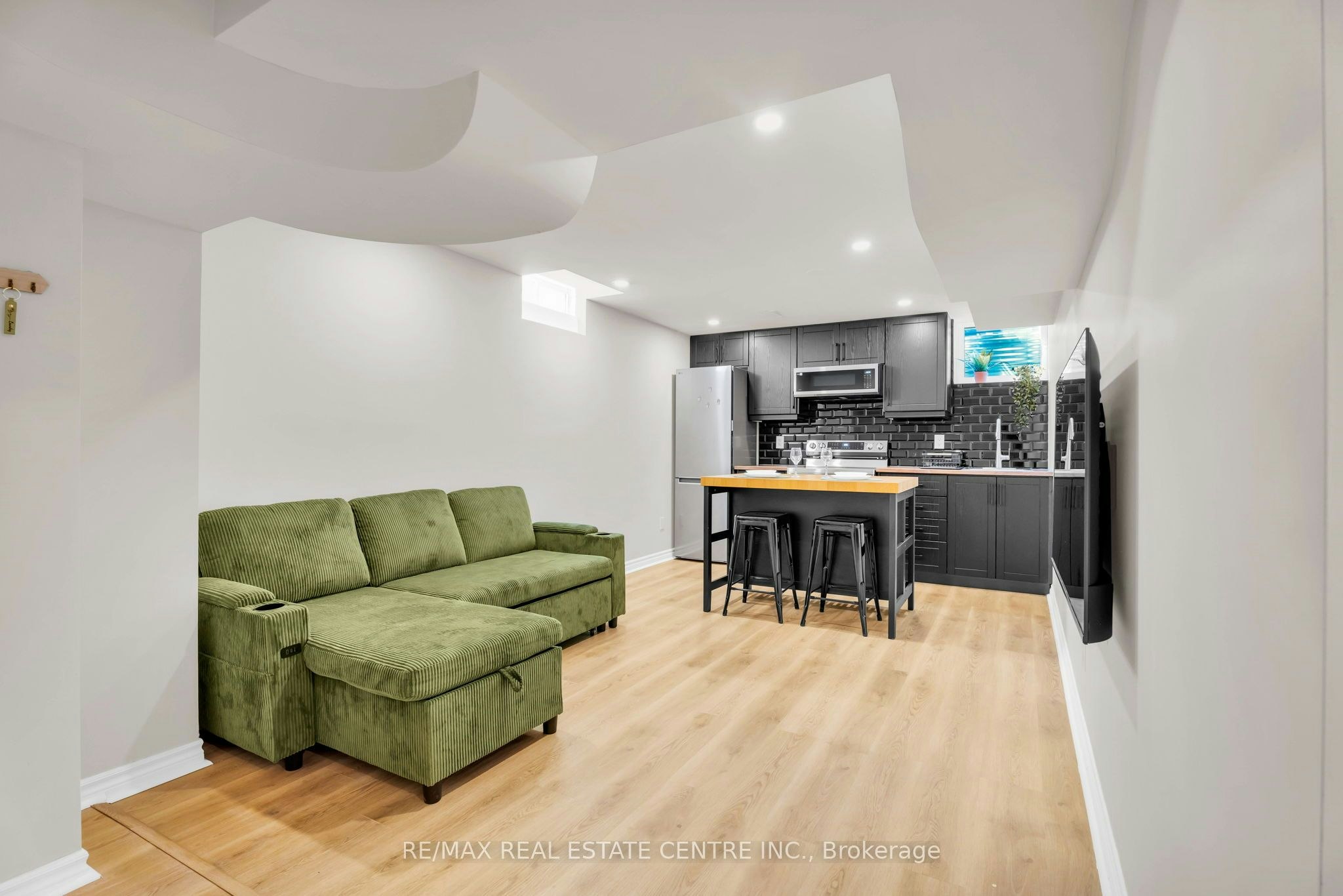 67 Ferdinand Avenue, Vaughan, ON, L6A 3H7 - 6