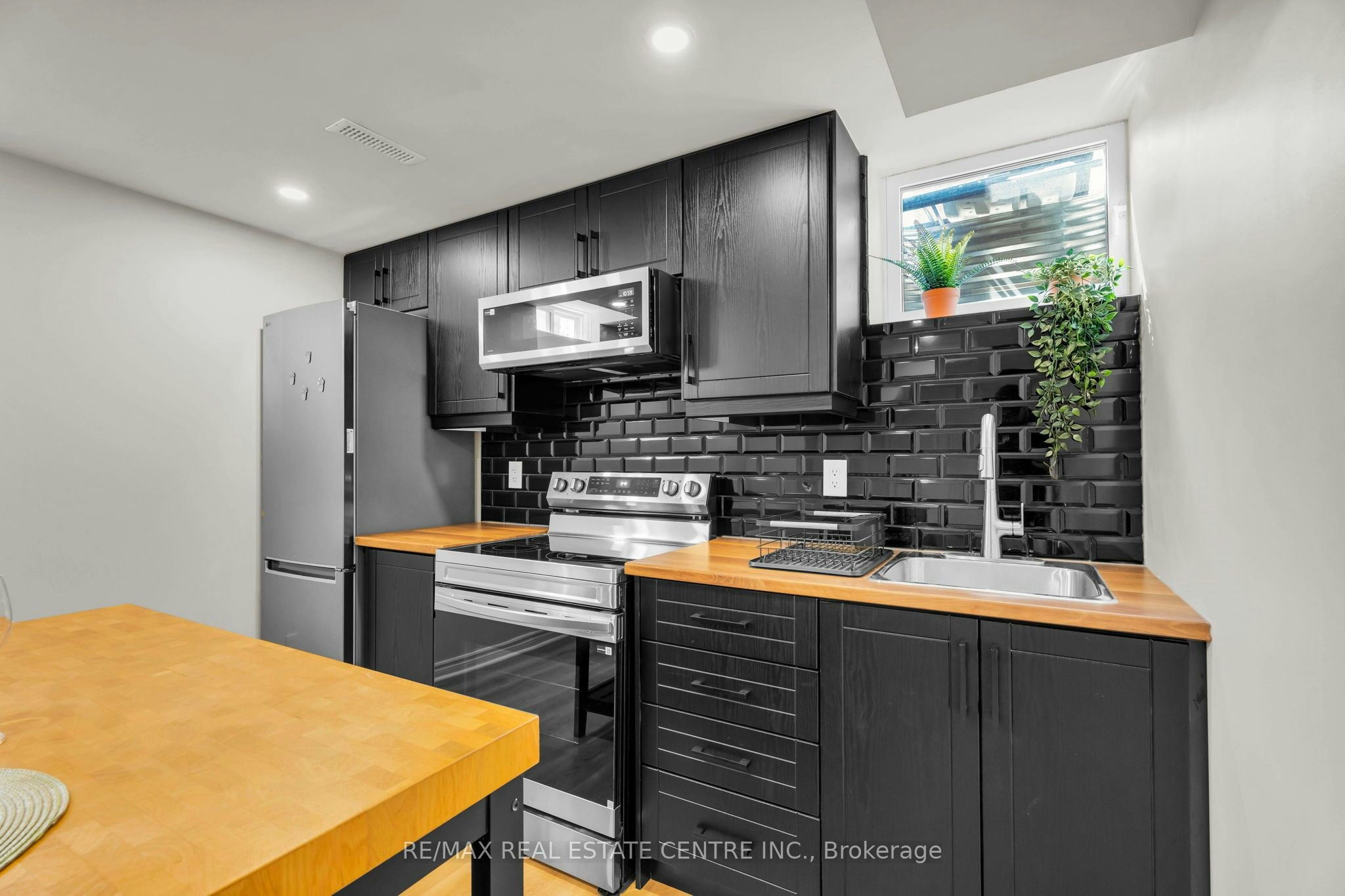 67 Ferdinand Avenue, Vaughan, ON, L6A 3H7 - 14