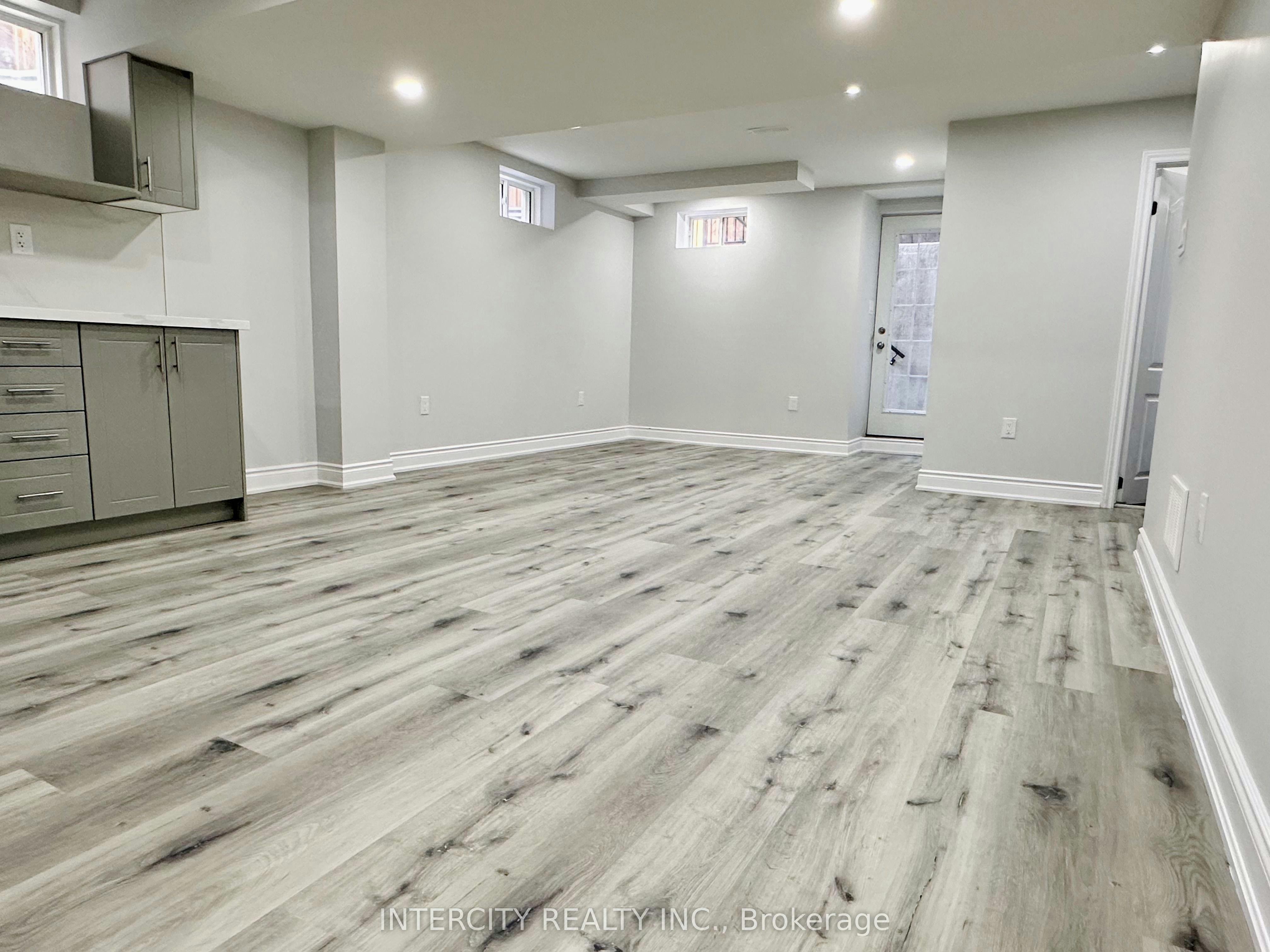 Bsmt-77 Romanelli Crescent, Bradford West Gwillimbury, ON, L3Z 0X7 - 8