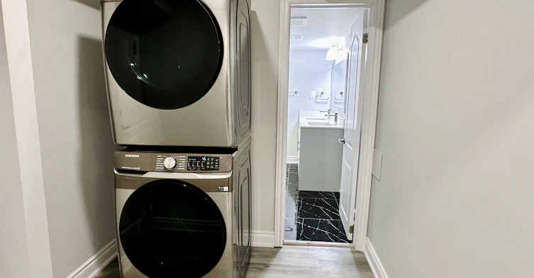 Bsmt-77 Romanelli Crescent, Bradford West Gwillimbury, ON, L3Z 0X7 - 12