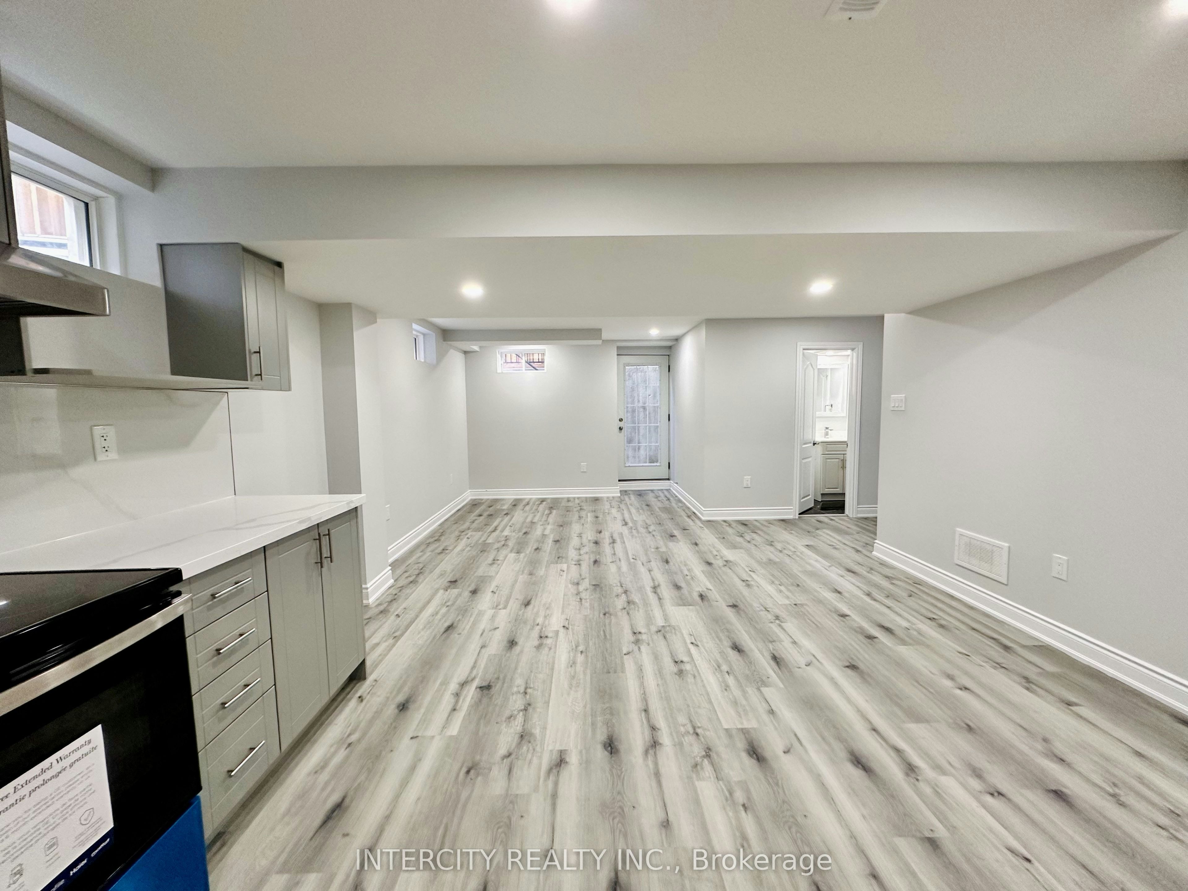 Bsmt-77 Romanelli Crescent, Bradford West Gwillimbury, ON, L3Z 0X7 - 20