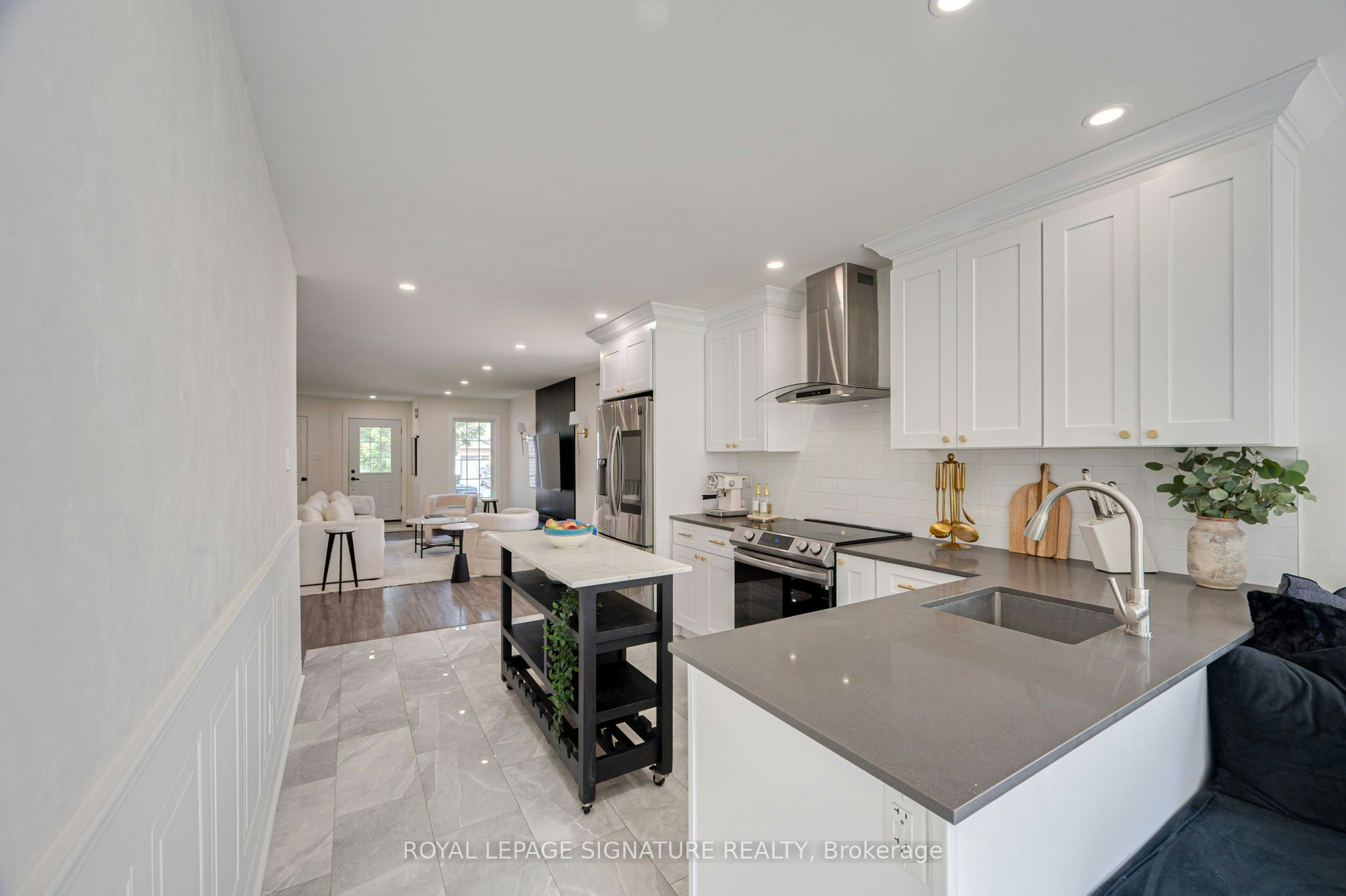 1085 Kensington Street, Innisfil, ON, L9S 1T7 - 10