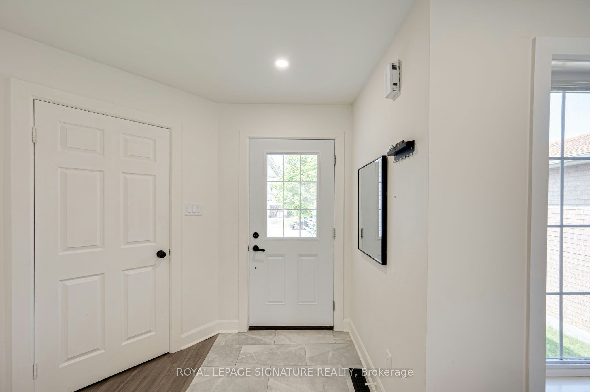 1085 Kensington Street, Innisfil, ON, L9S 1T7 - 4