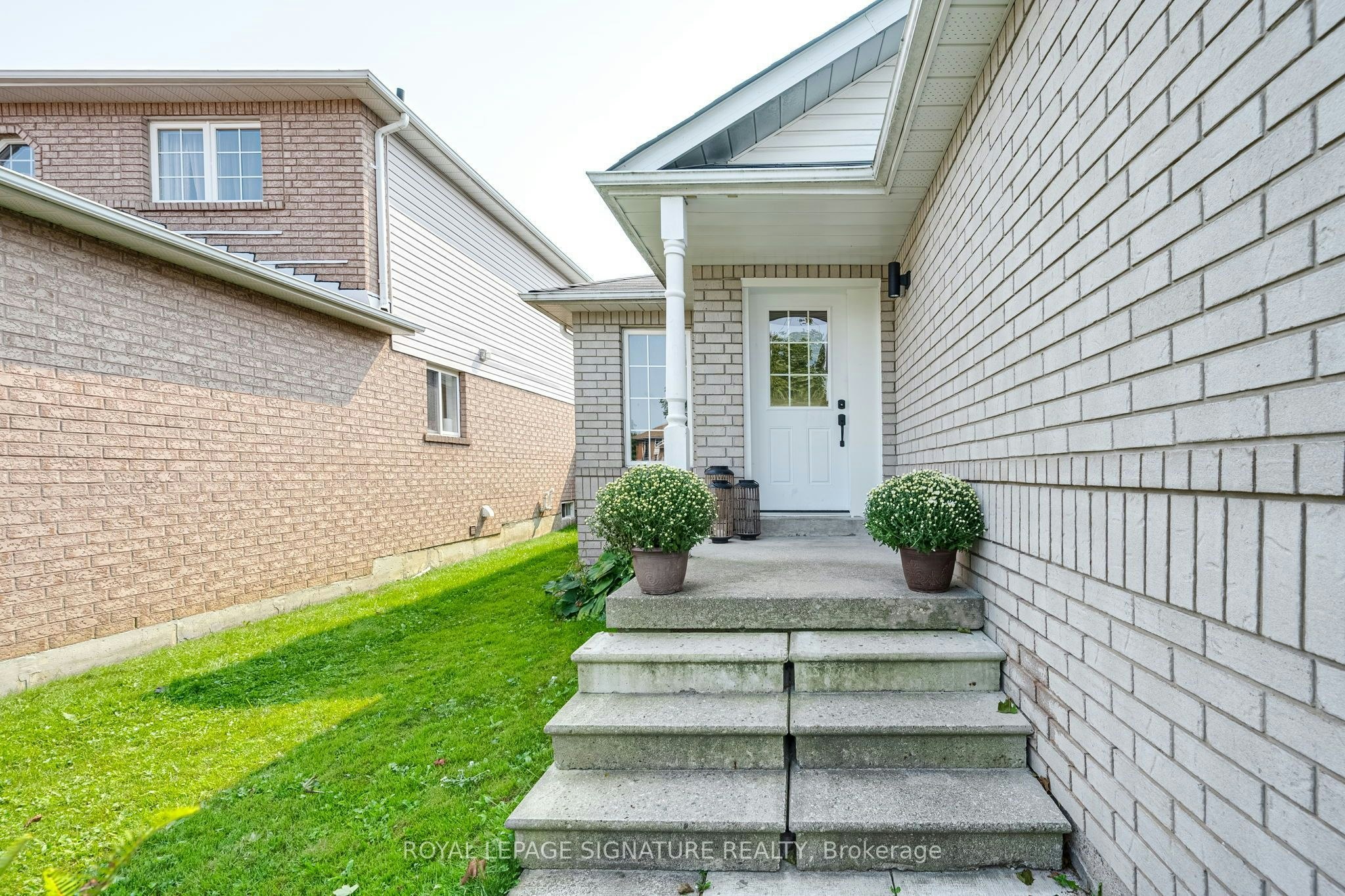 1085 Kensington Street, Innisfil, ON, L9S 1T7 - 3